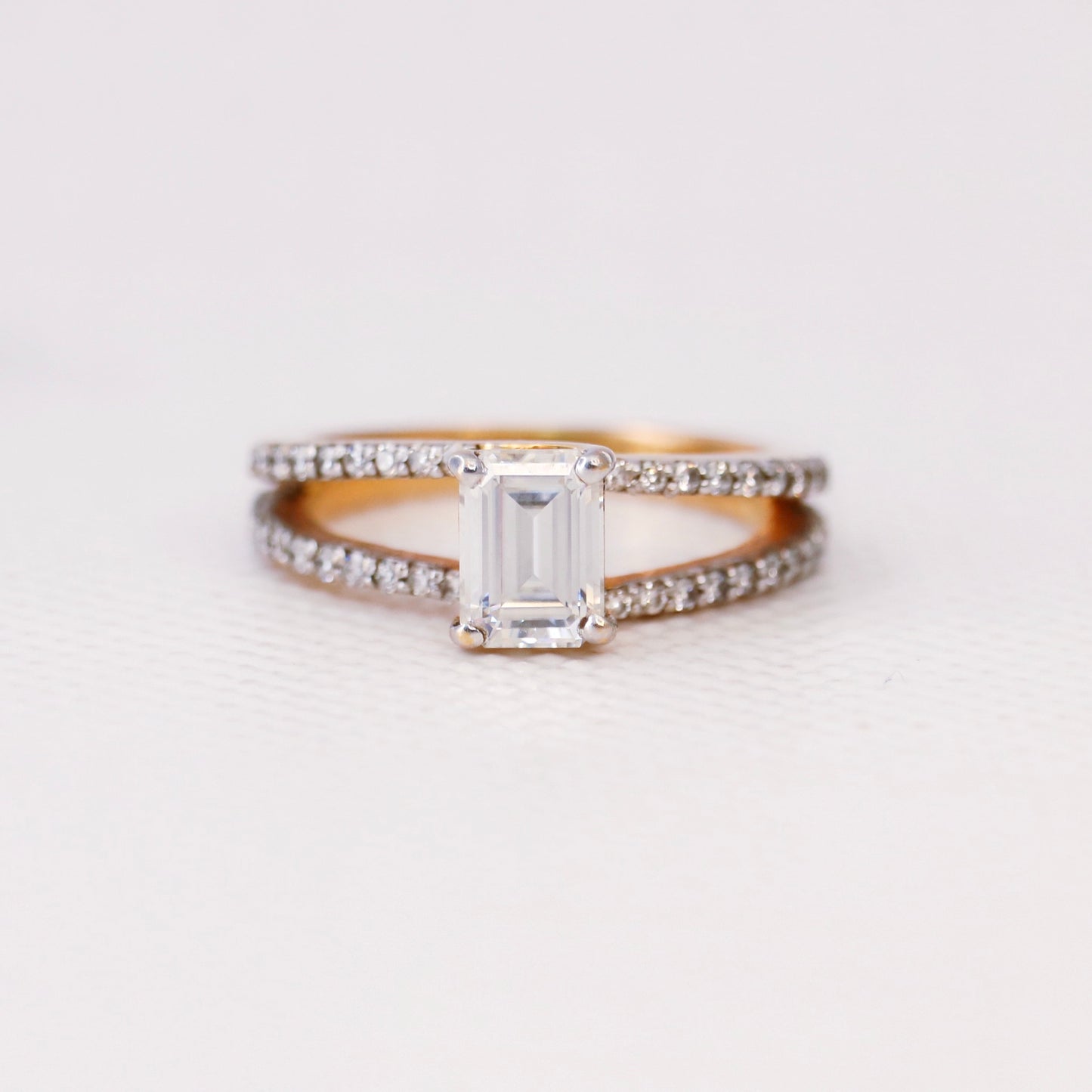 Sloane 1ct Emerald Moissanite Ring - Fiona Diamonds - Fiona Diamonds