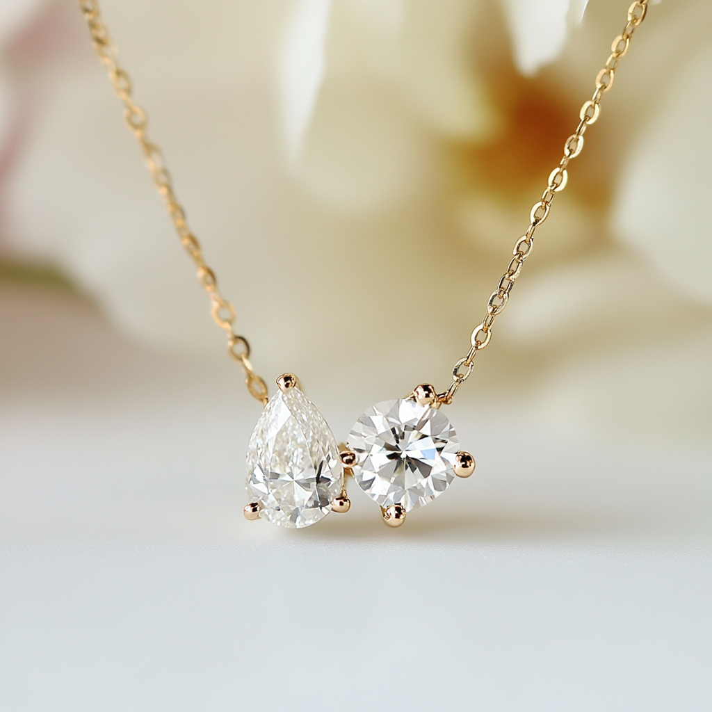 Ilara Lab Diamond Toi et Moi Pendant - Fiona Diamonds - Fiona Diamonds