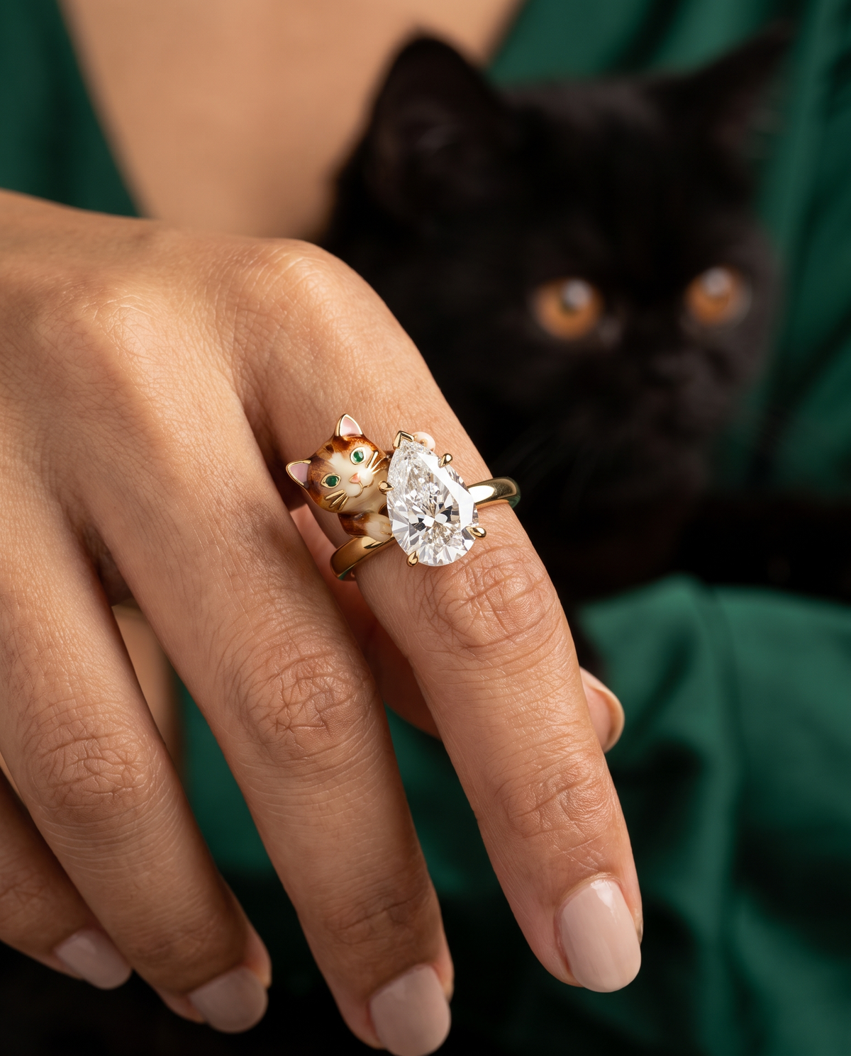 Miora Pear Peeping Cat Lab Diamond Ring