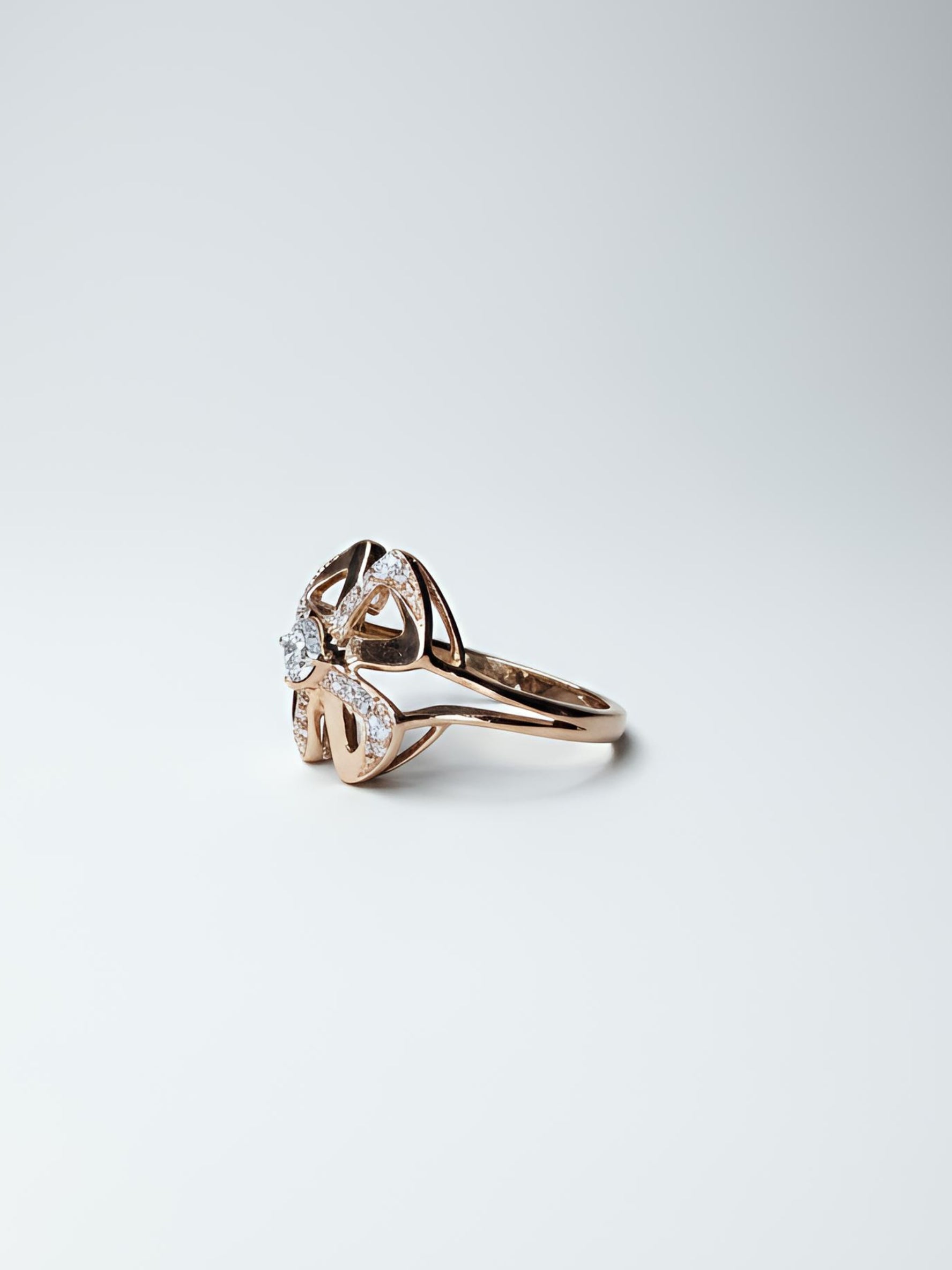 Zyvira Band Lab Diamond Ring