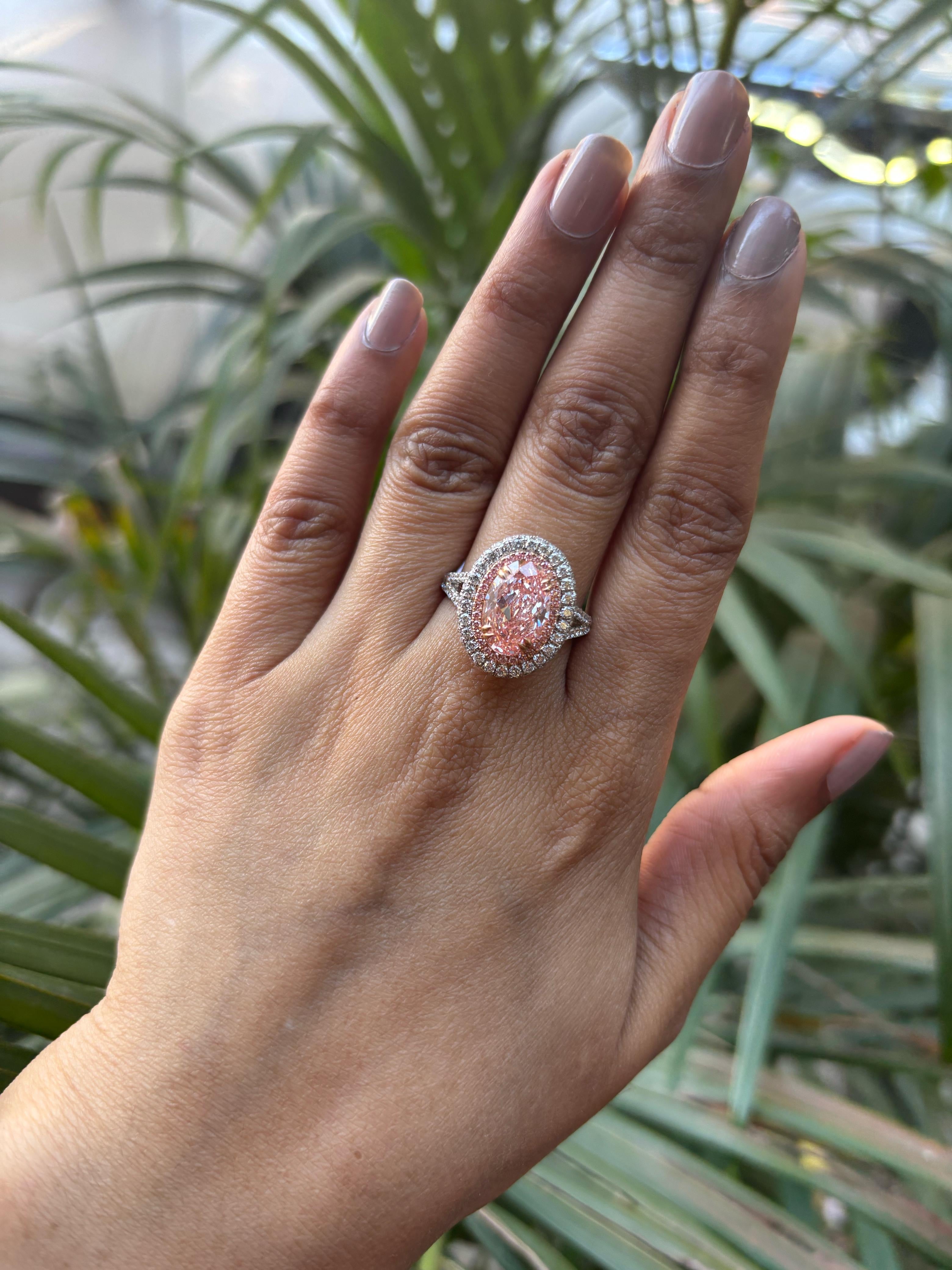 Qatar 2.75ct Lab Grown Diamond Ring - Elegant & Green - Fiona Diamonds - Fiona Diamonds