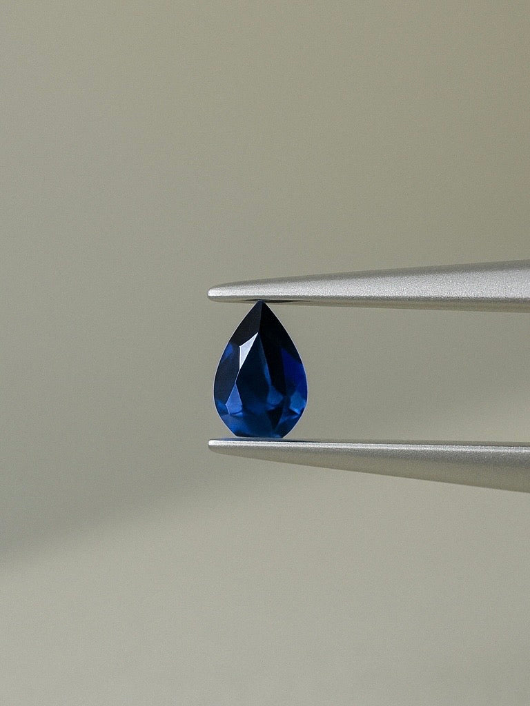 Lab Grown Deep blue sapphire Pear Shape 2.08ct | Exquisite Gemstones - Fiona Diamonds - Fiona Diamonds