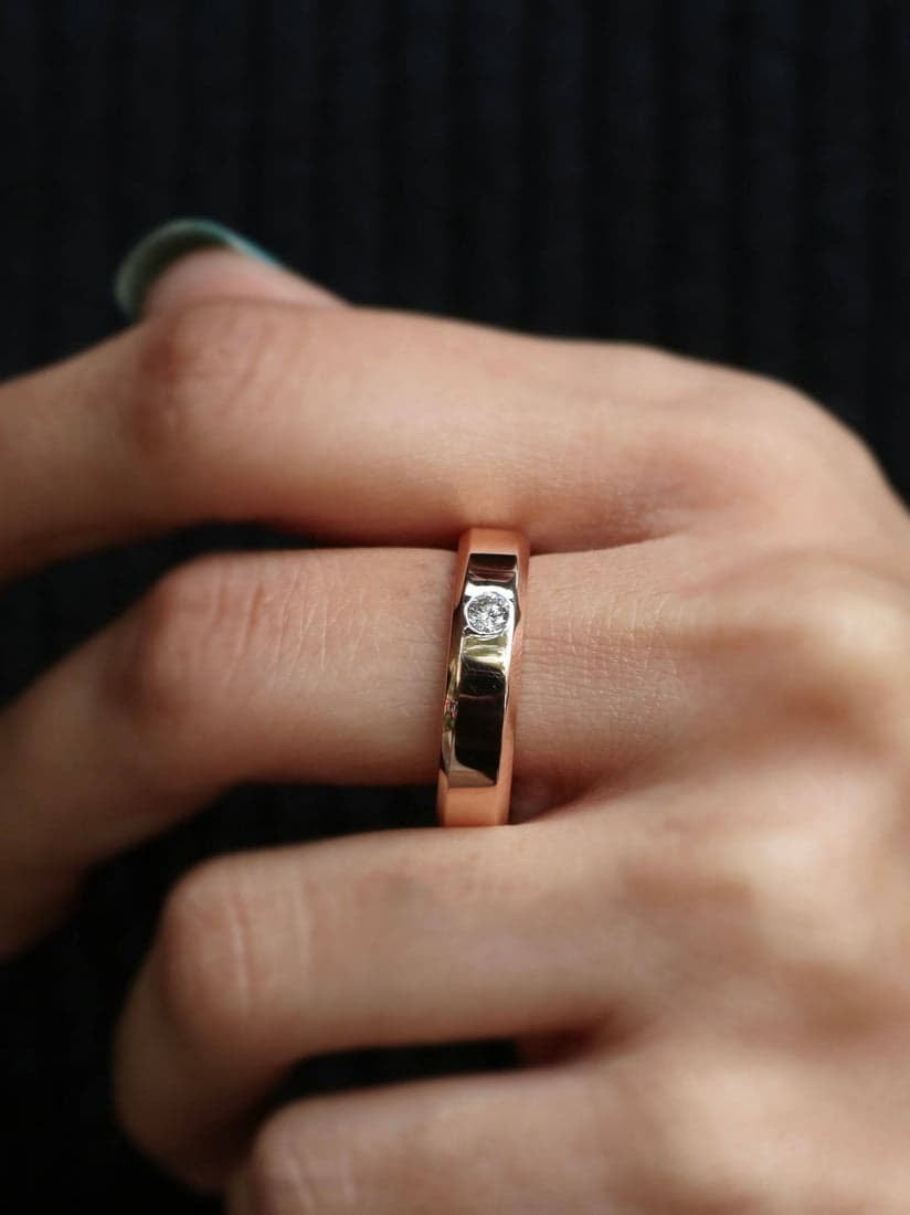 Canterbury 15 Pointer Bell Lab Diamond Men's Ring - Elegant & Chic - Fiona Diamonds - Fiona Diamonds