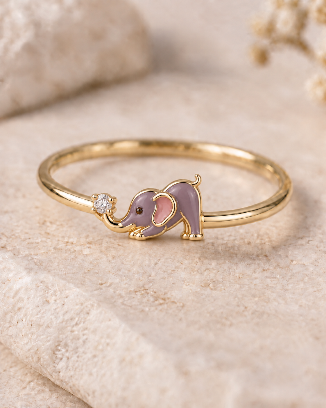 Avelia Minimal Elephant Lab Diamond Ring | Fiona Diamonds