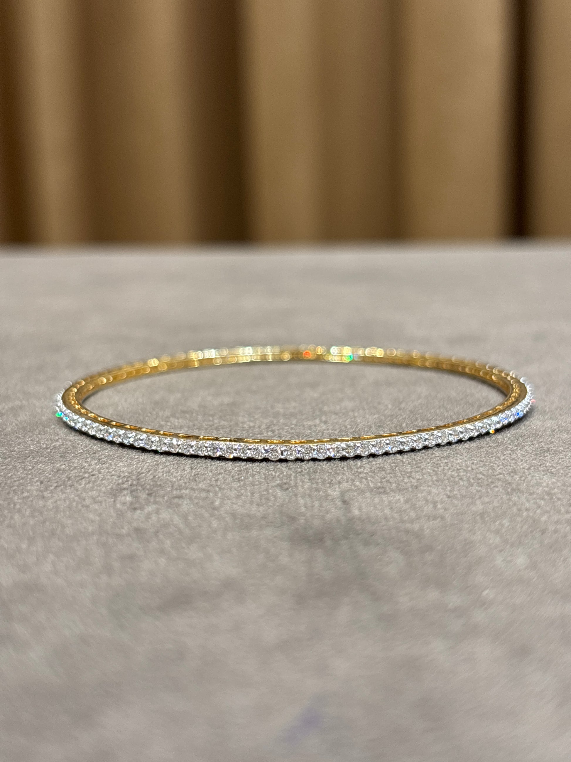 Avenique Belle Lab Diamond Bangle