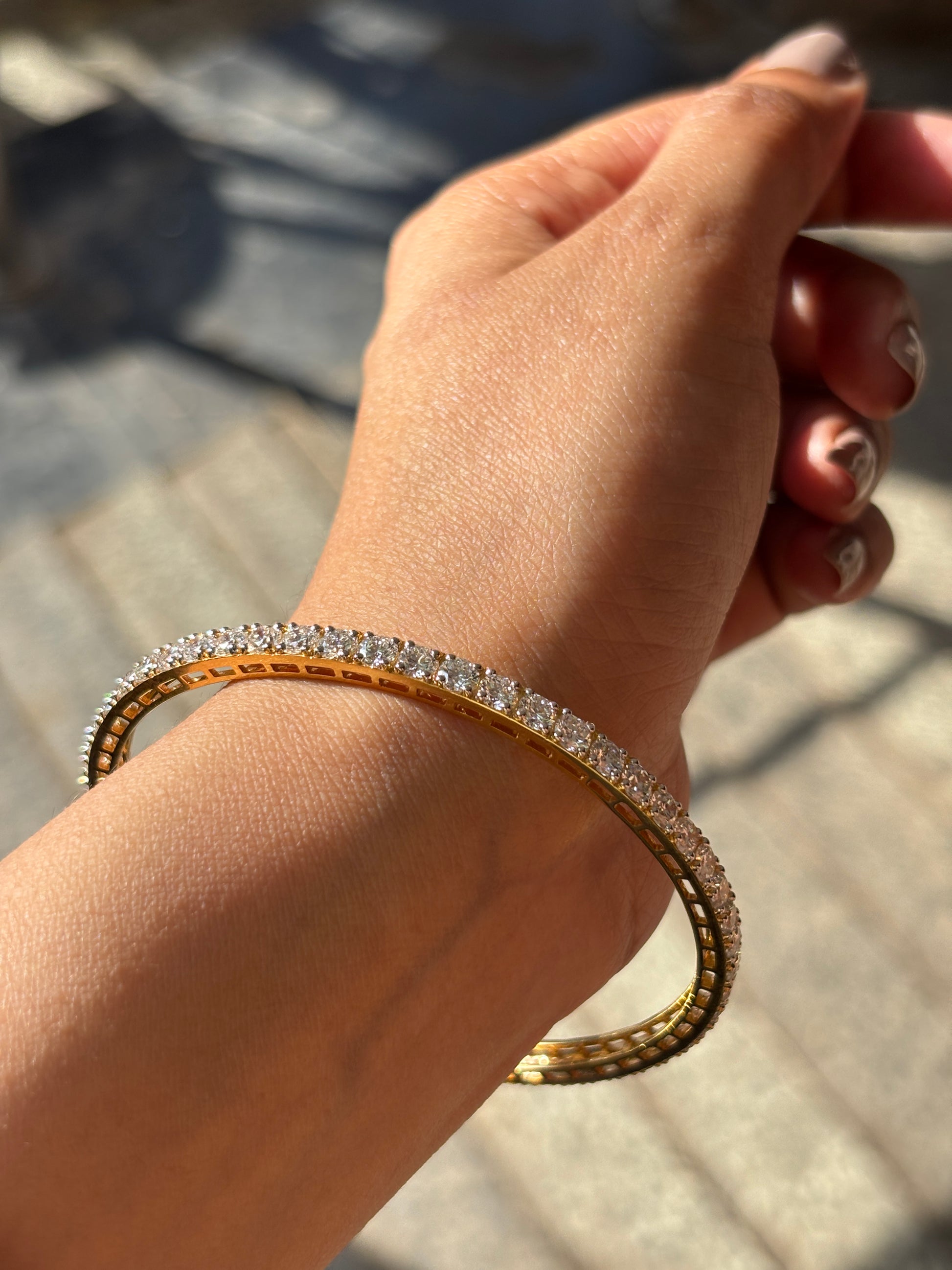 Xiaoqing Lab Diamond Bangle - Graceful Sparkle