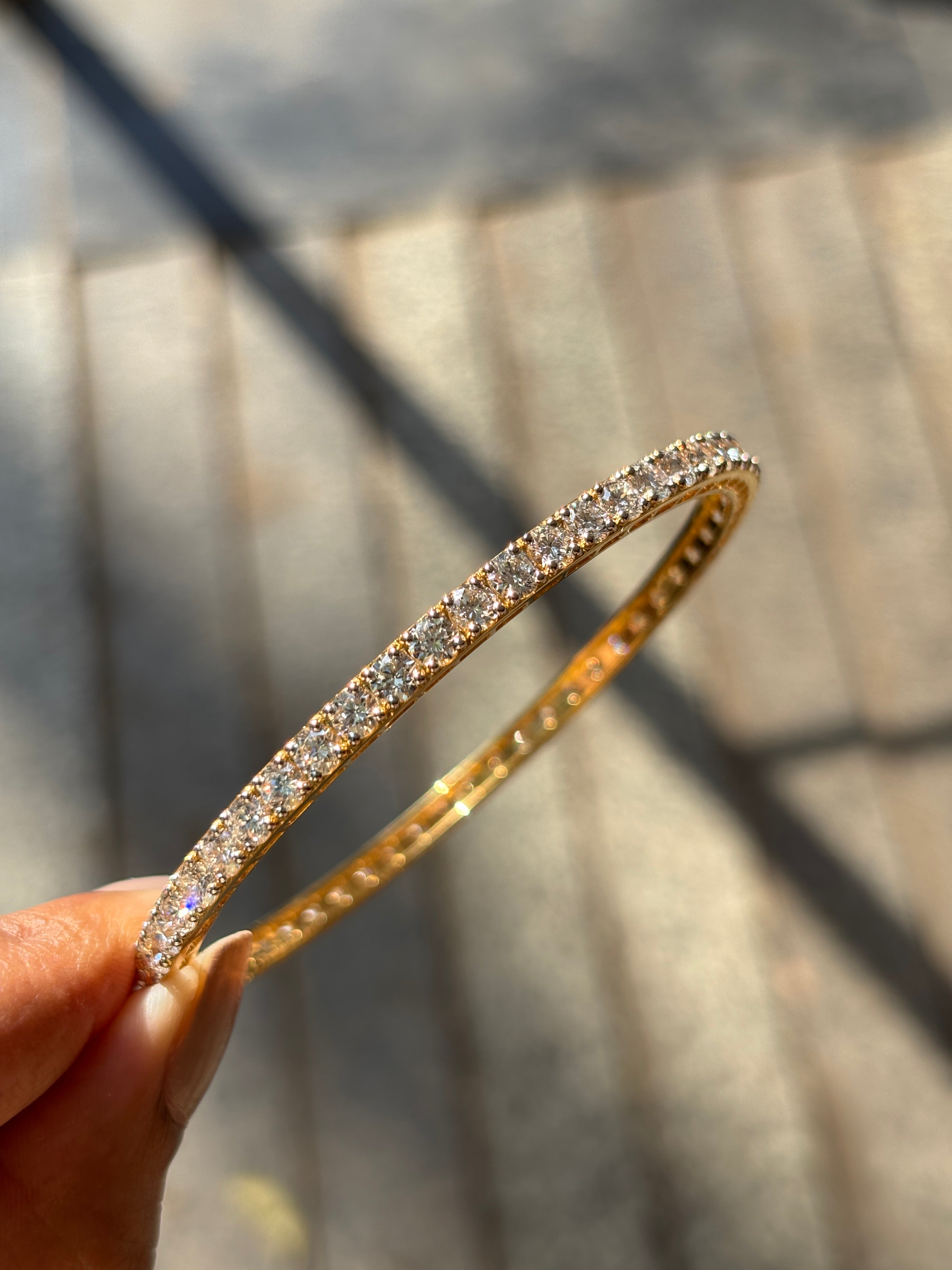 Haiyan Lab Diamond Bangle - Refined Radiance