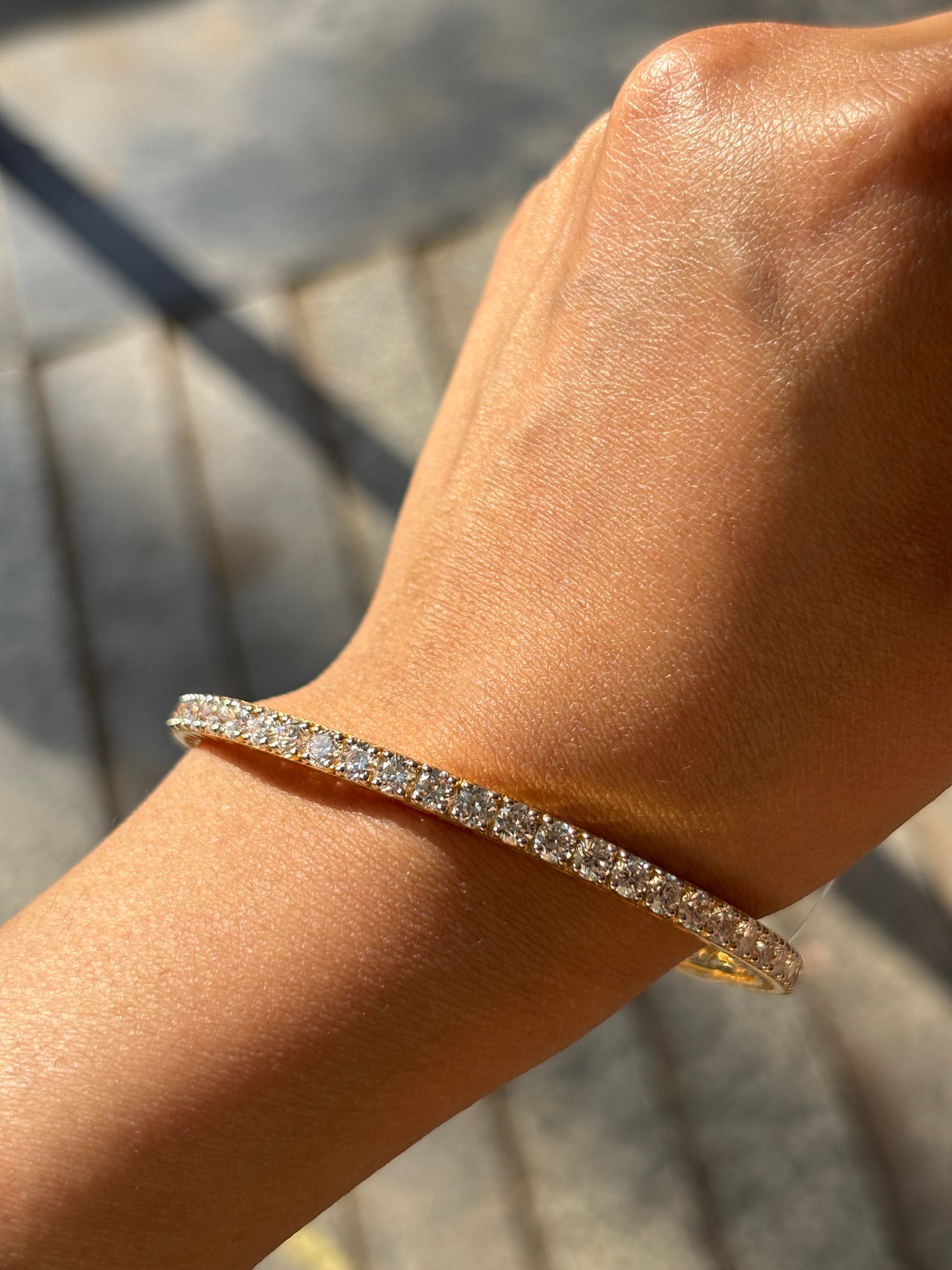 Haiyan Lab Diamond Bangle - Refined Radiance