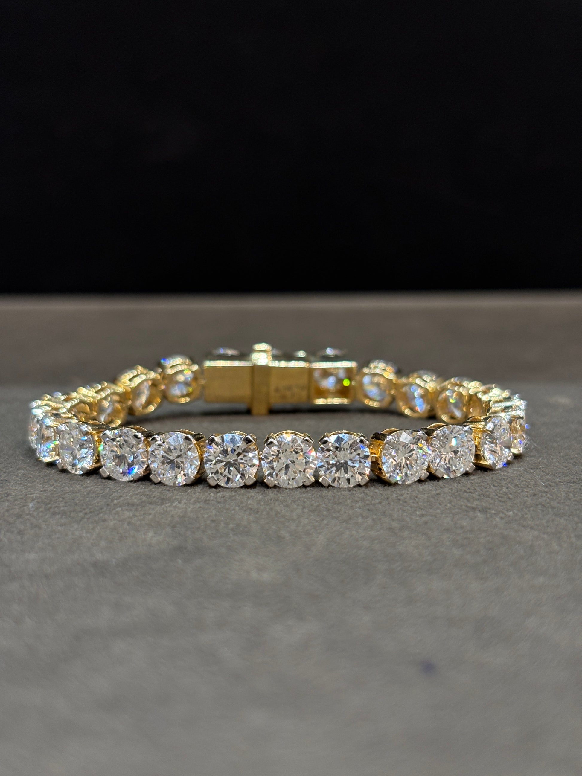 Eternal Crest Lab Diamond Bracelete