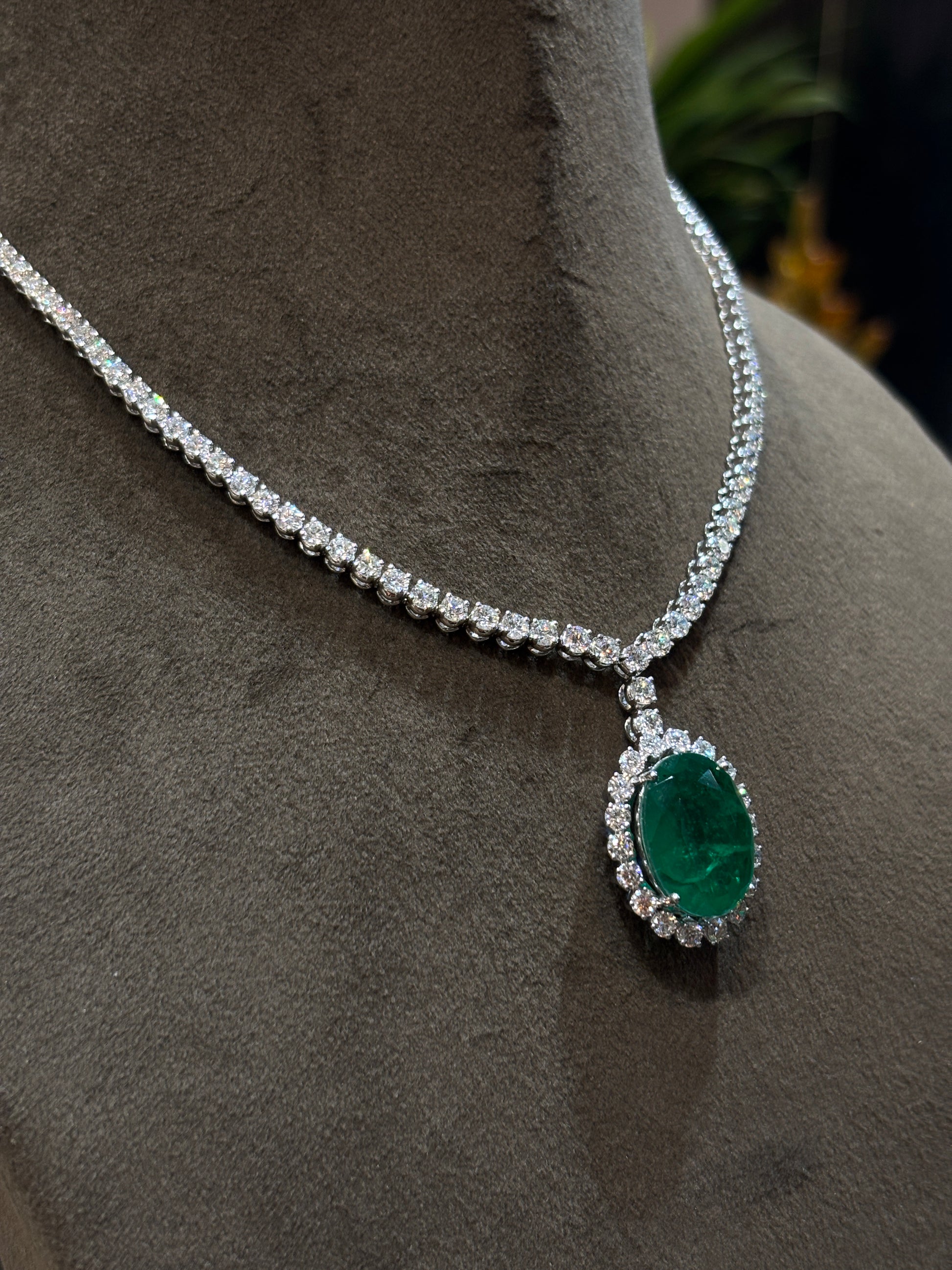 Starry Embrace Lab Diamond Necklace