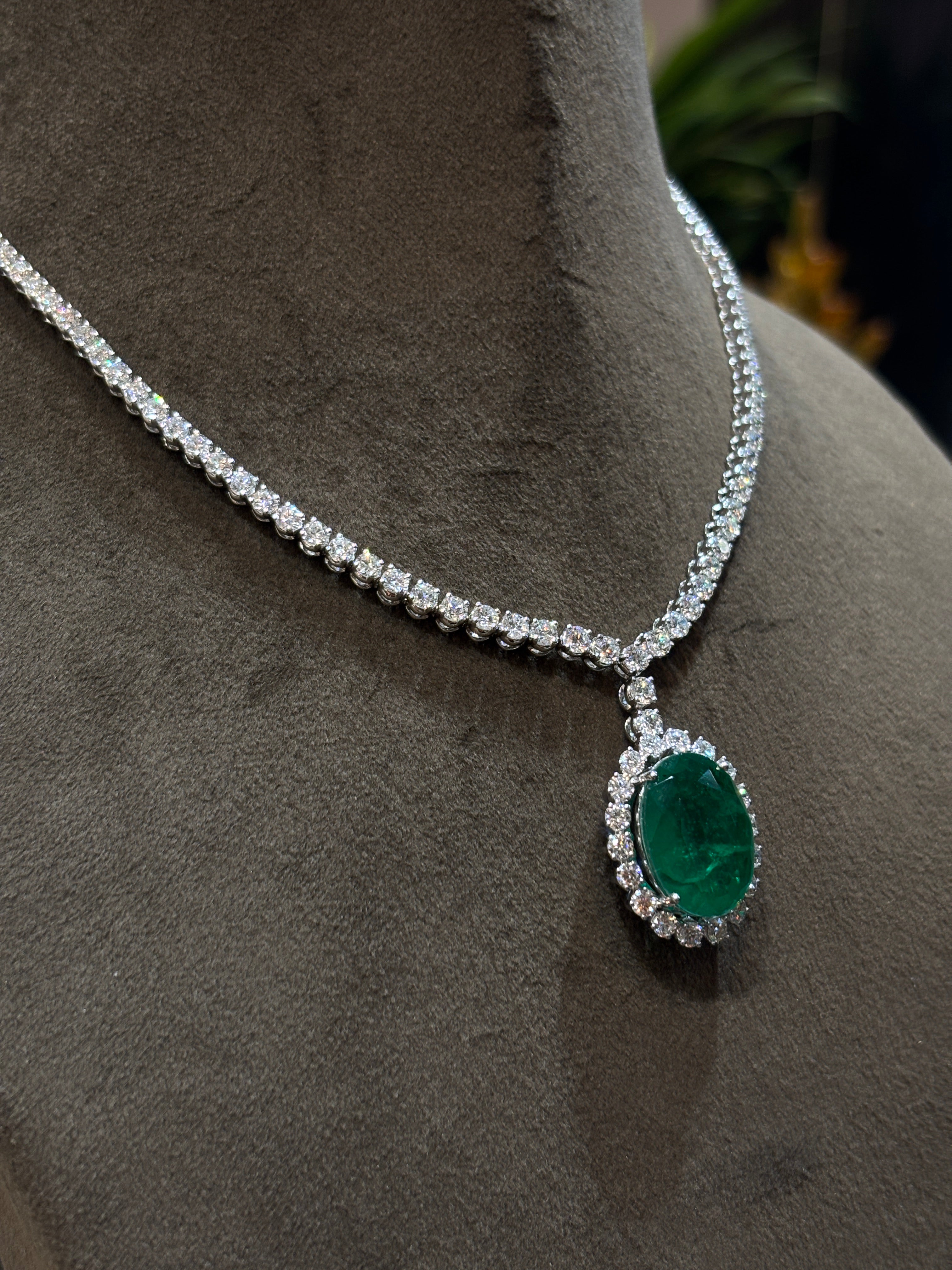 Starry Embrace Lab Diamond Necklace