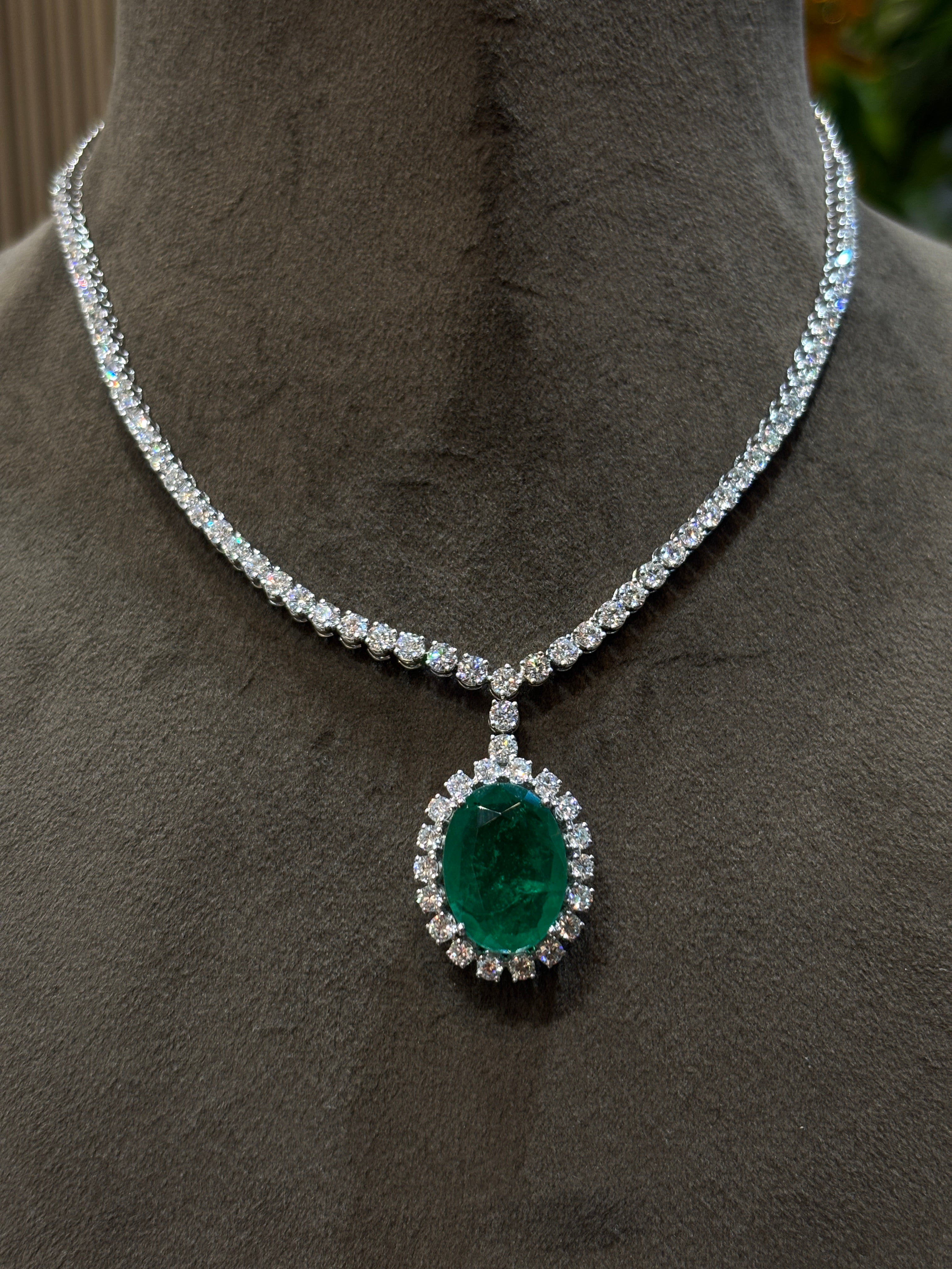 Starry Embrace Lab Diamond Necklace