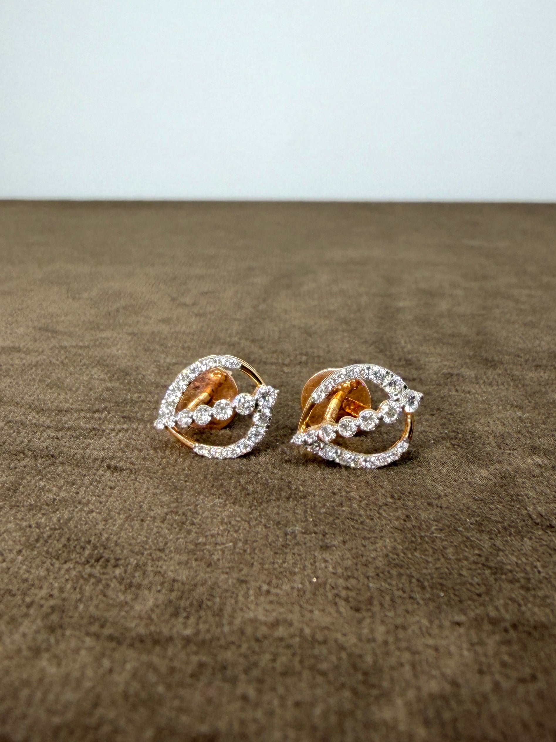 Twilight Crest Lab Diamond Earring