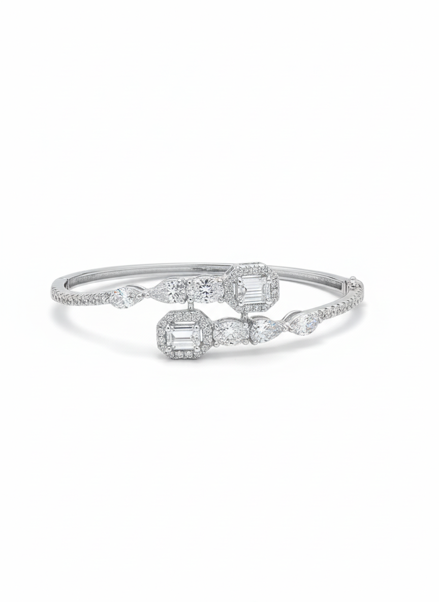 Nyxora Orbit Lab Diamond Bangle