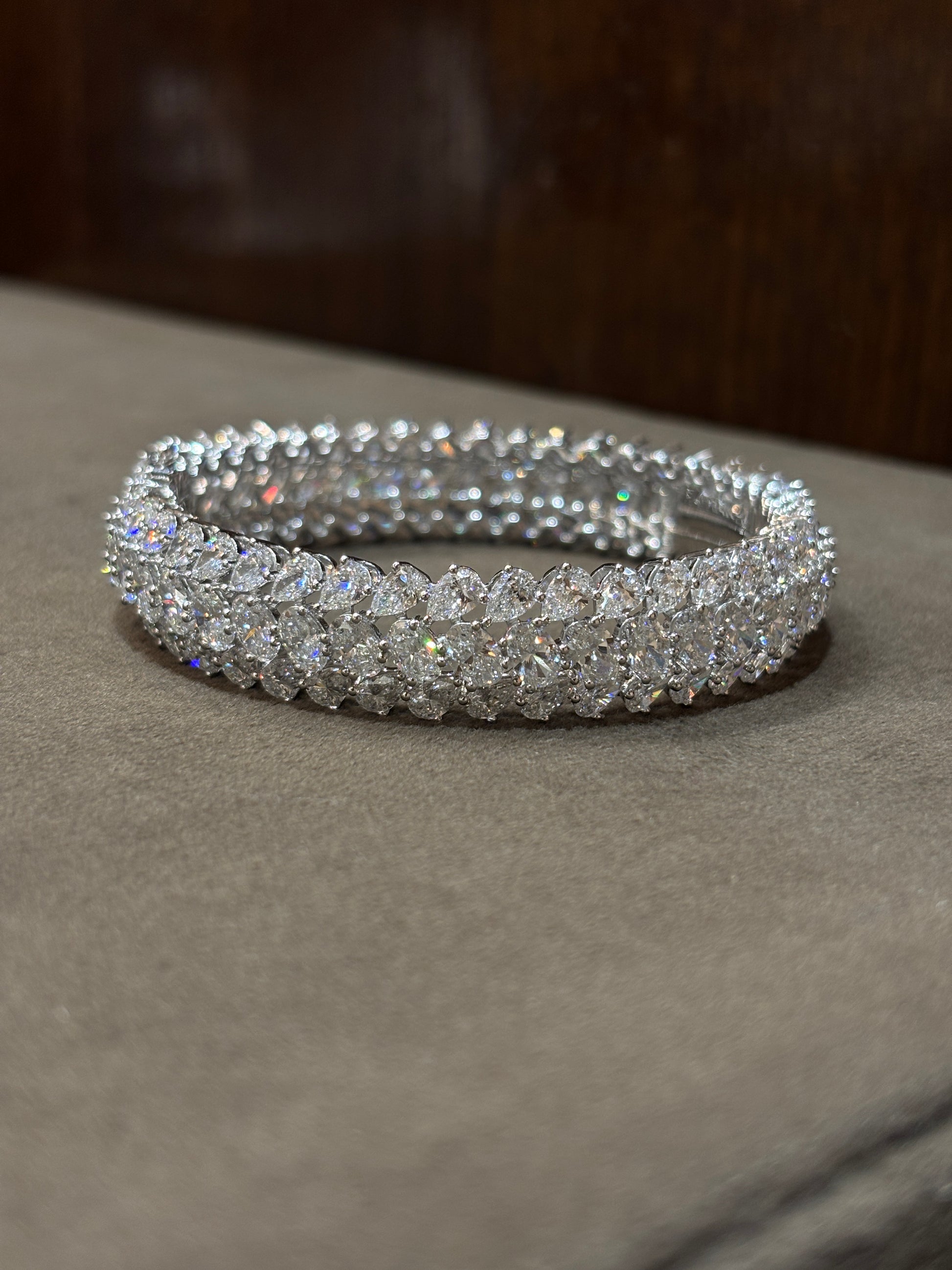 Zevara Luxe Lab Diamond Bangle