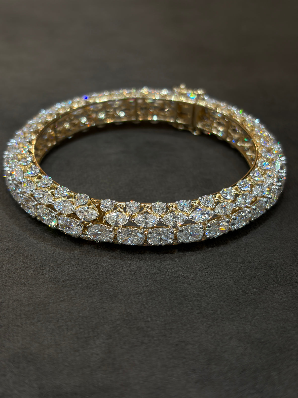 Selvith Thyrvex Lab Grown Diamond Bangle