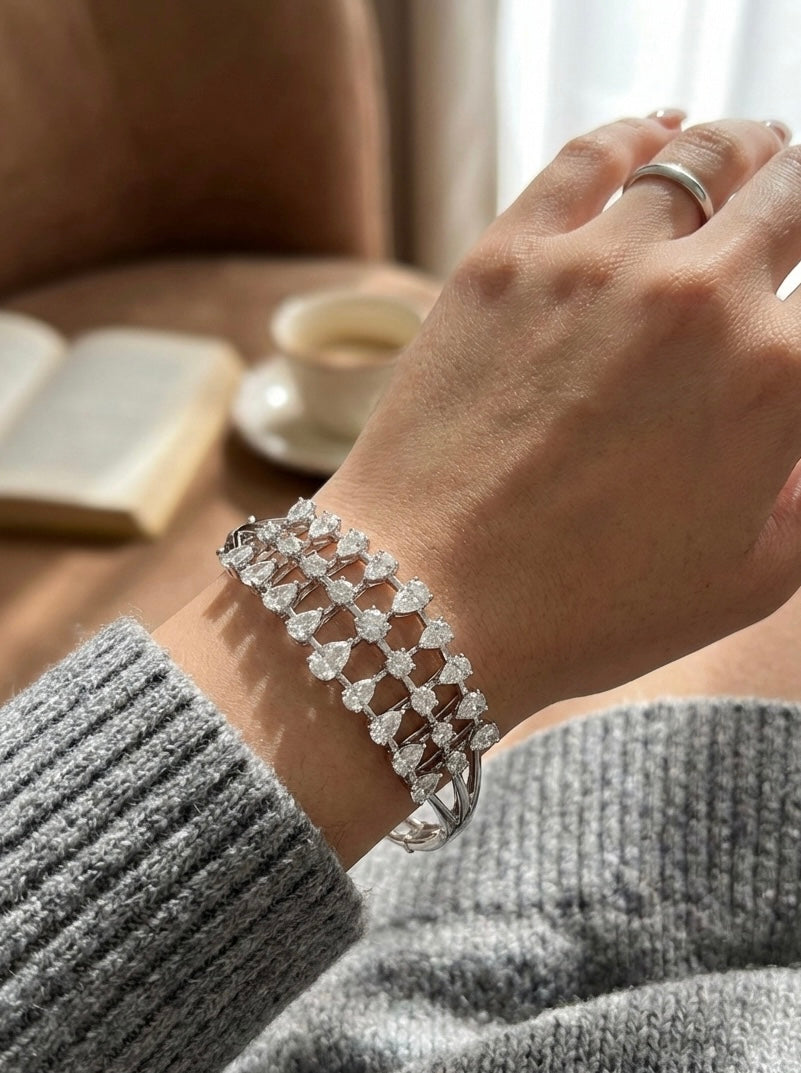 Zoryxa Chain Lab Diamond Bracelet