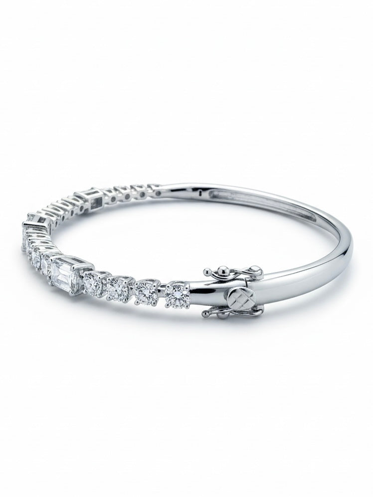 Side view of Kryphine Strand Emerald Lab Diamond Tennis Bracelet in 18K White Gold - Fiona Diamonds