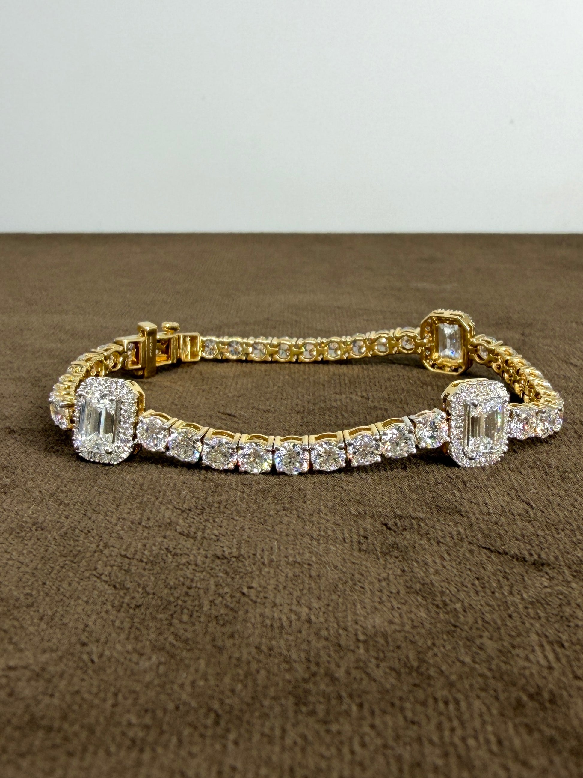 Velvet Arc Lab Diamond Bracelet