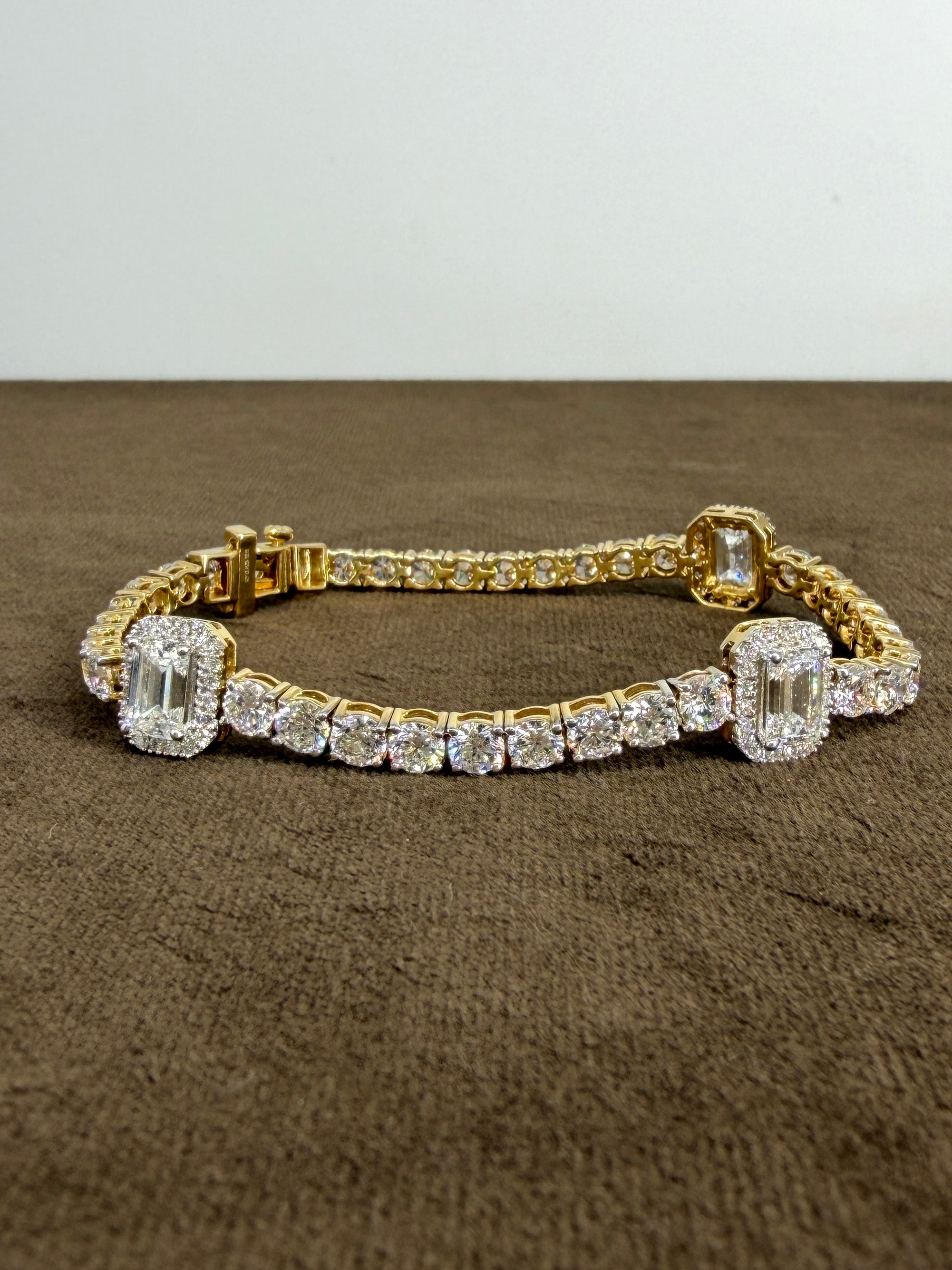 Velvet Arc Lab Diamond Bracelet