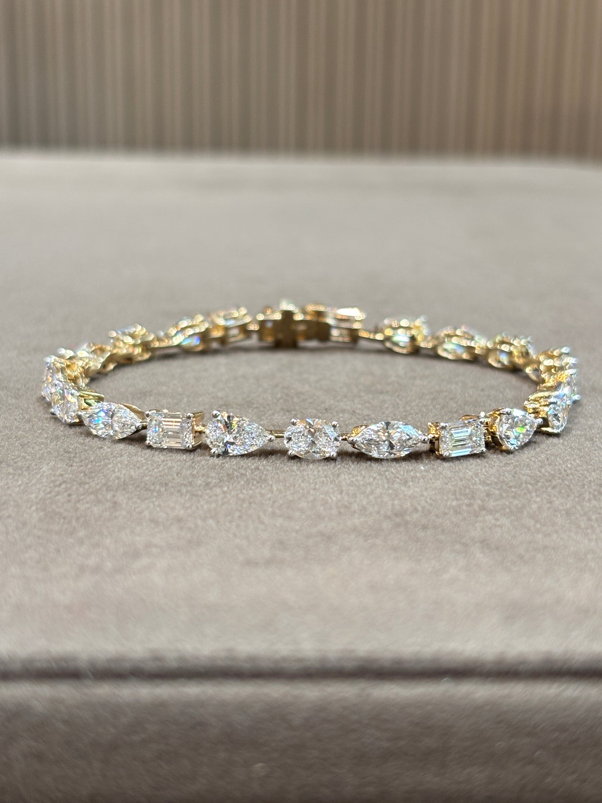 Luminous Crest Lab Diamond Bracelet