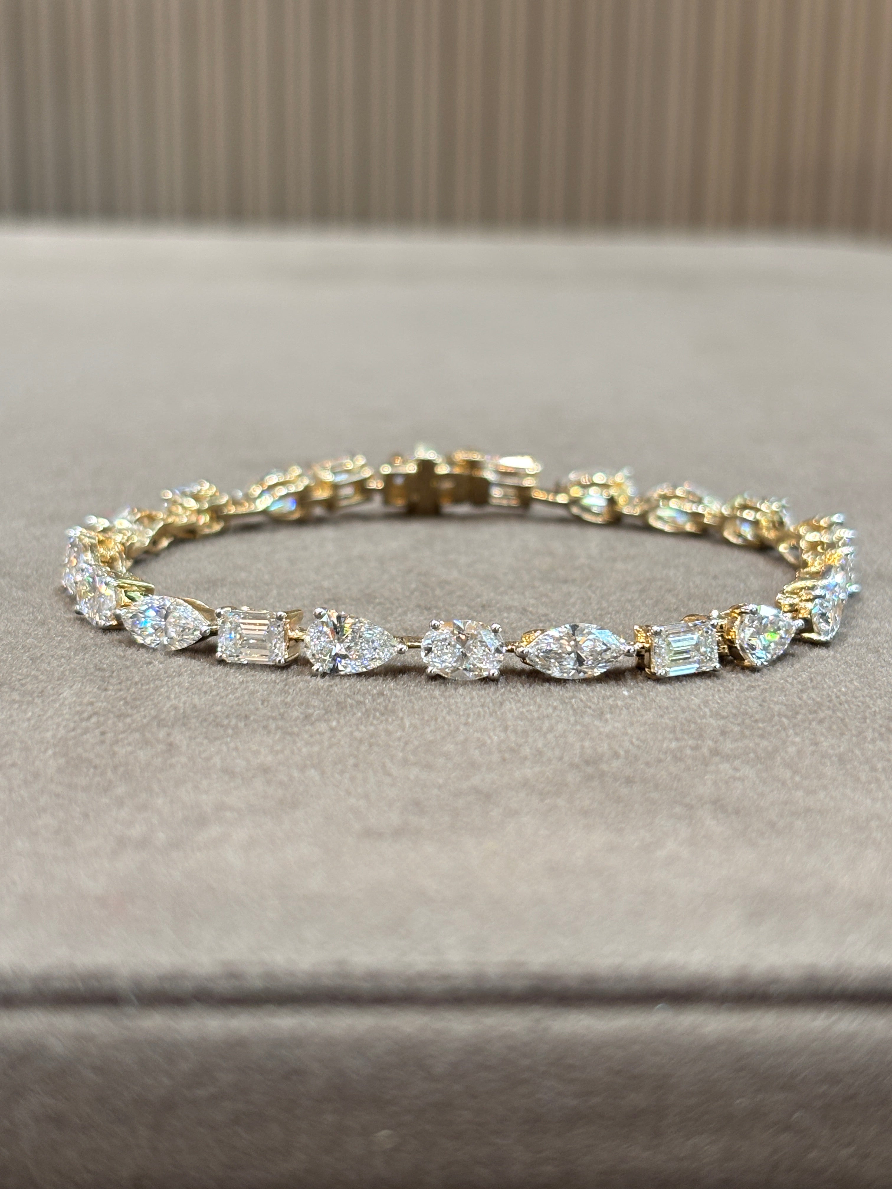 Luminous Crest Lab Diamond Bracelet