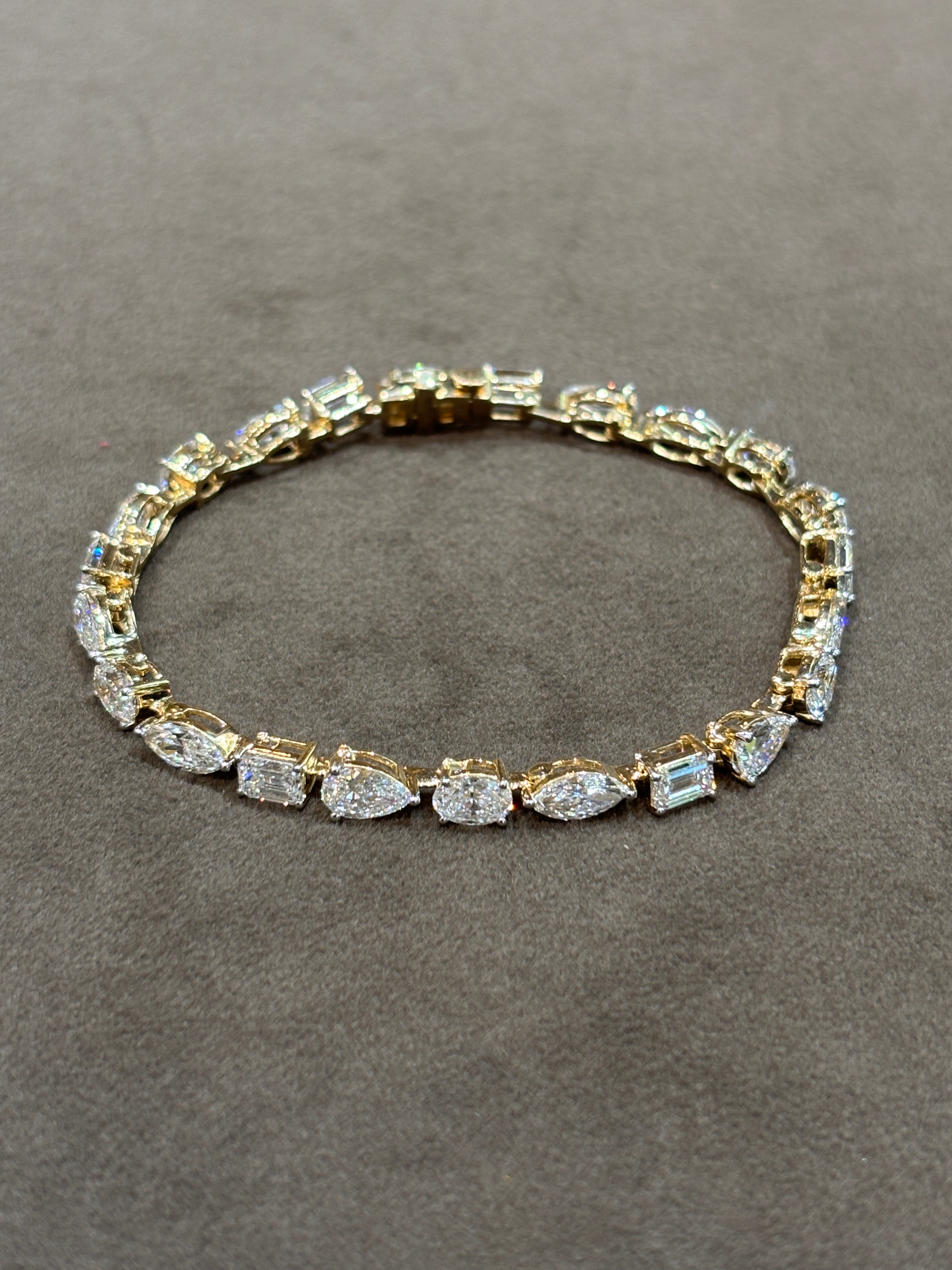 Luminous Crest Lab Diamond Bracelet