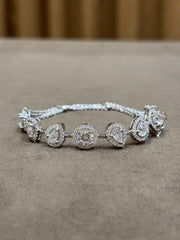 Luna Éclat Lab Diamond Bracelet