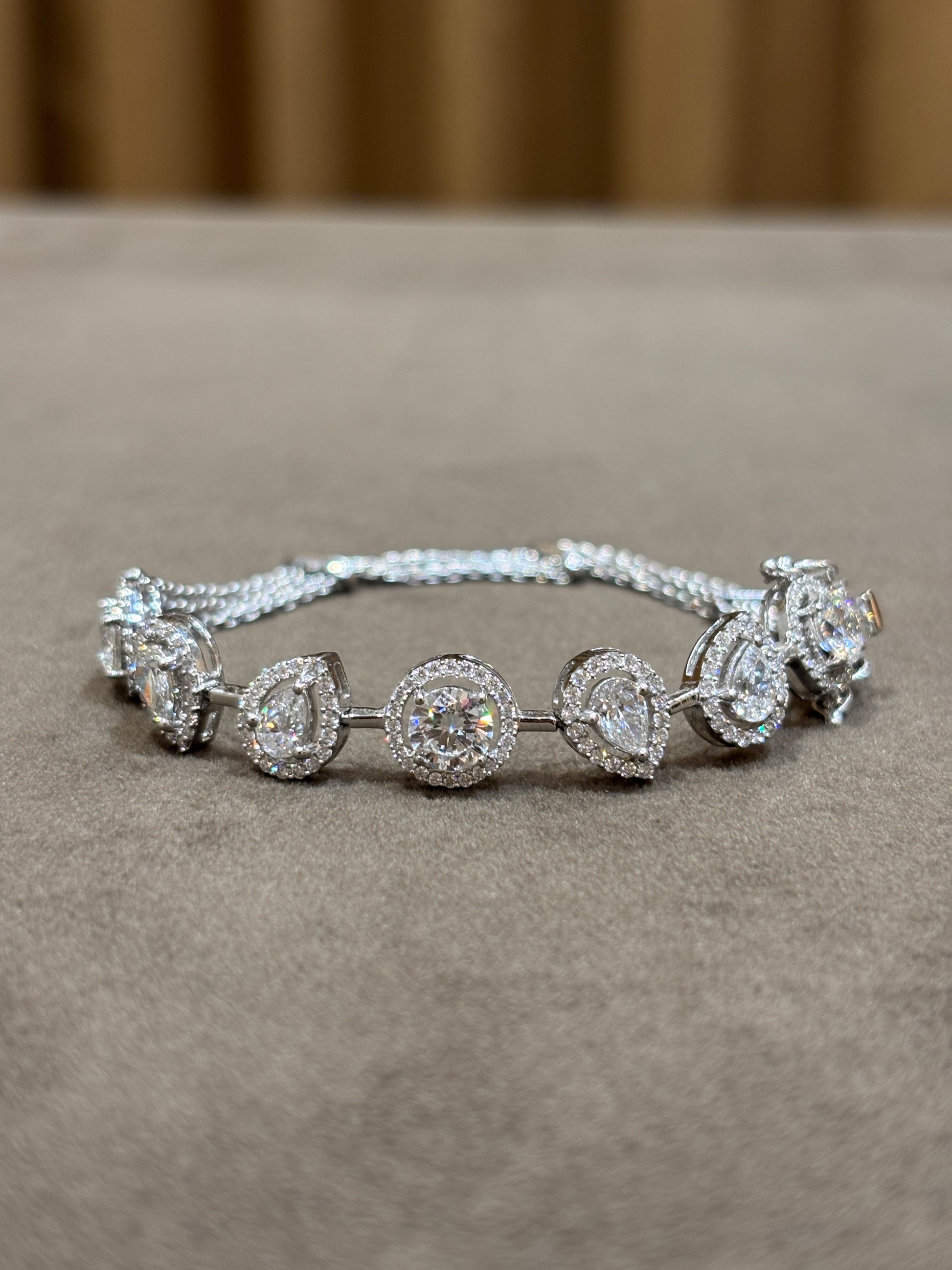 Luna Éclat Lab Diamond Bracelet