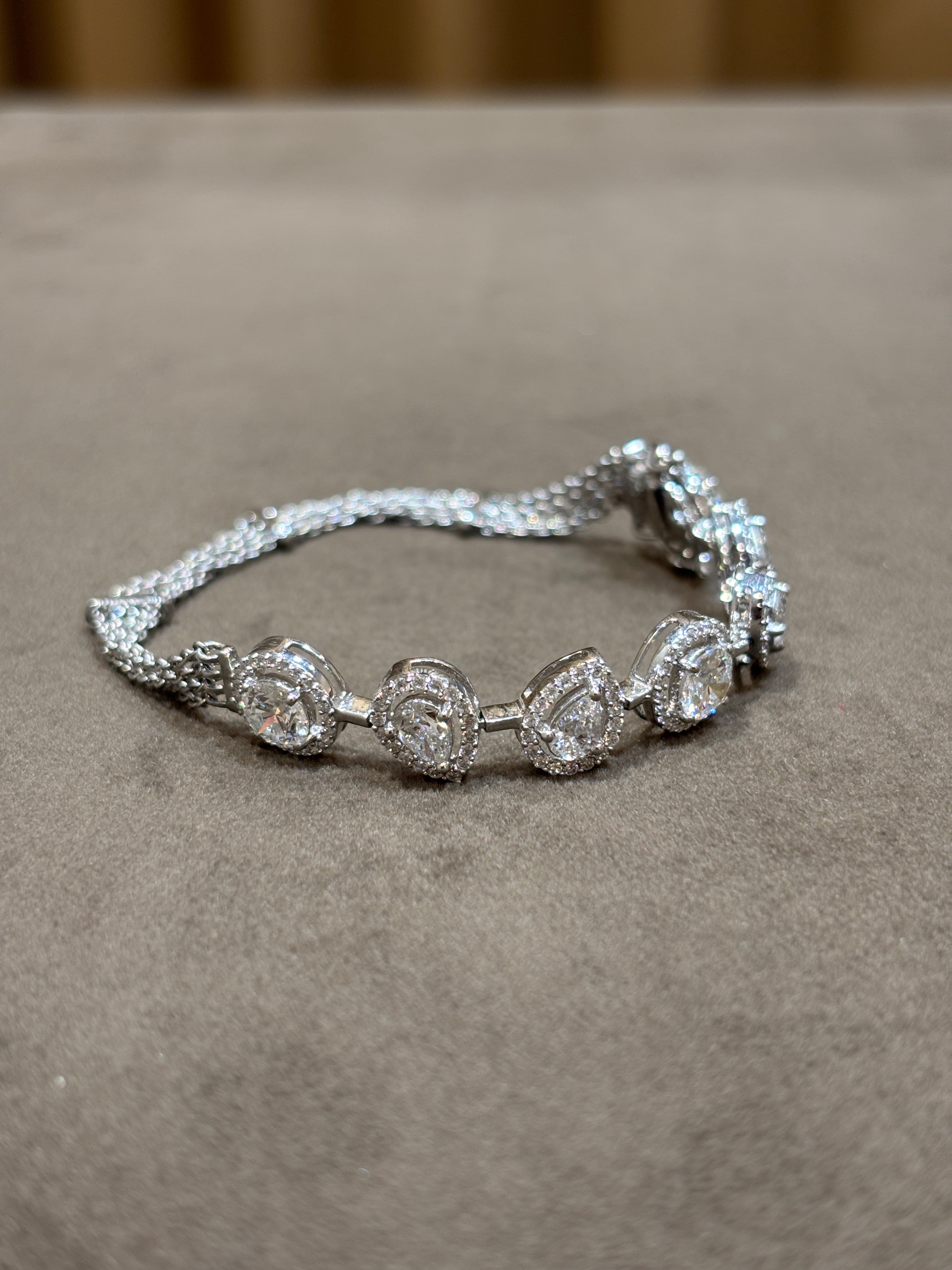 Luna Éclat Lab Diamond Bracelet