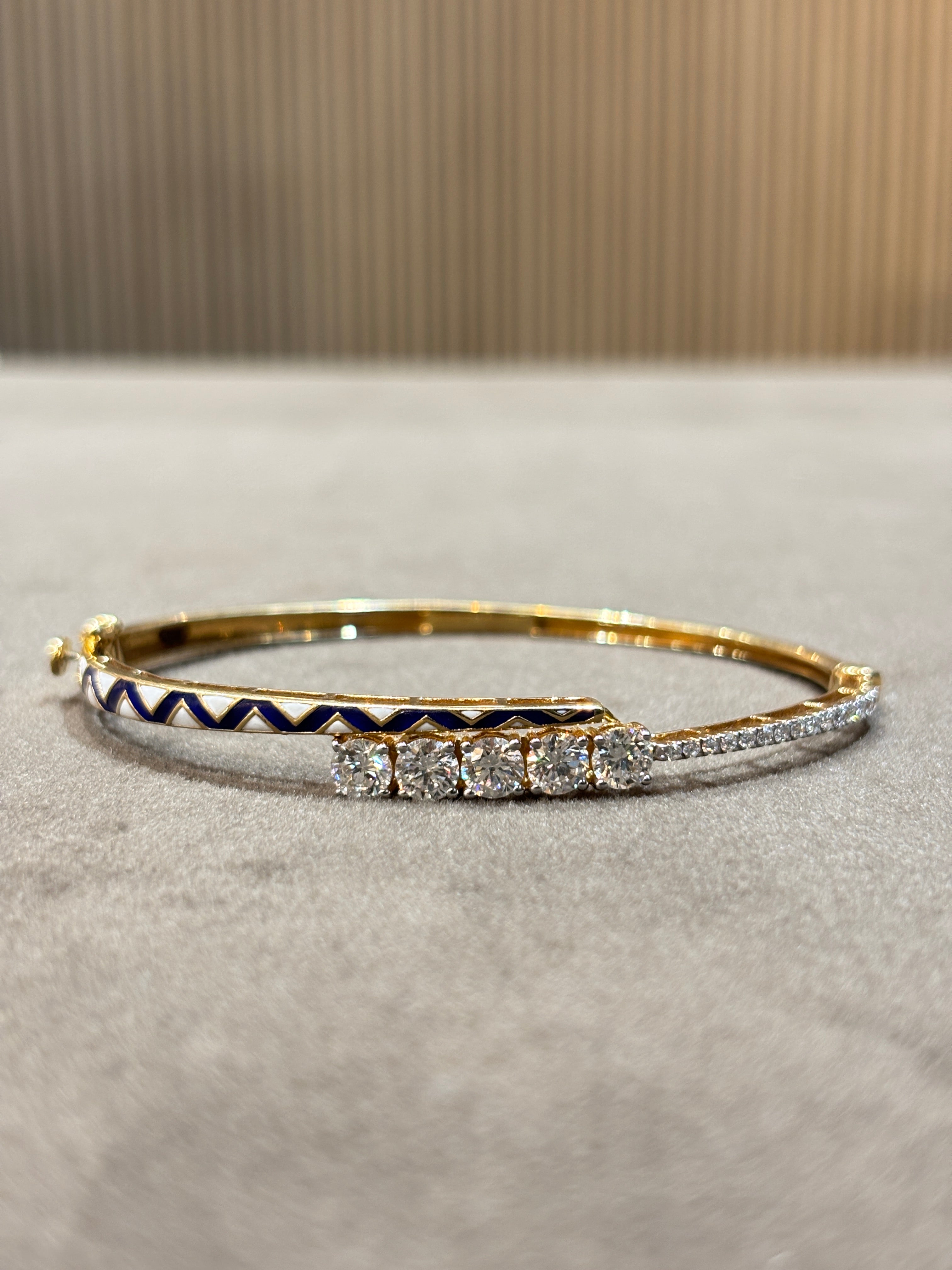 Mystic Aura Lab Diamond Bracelet