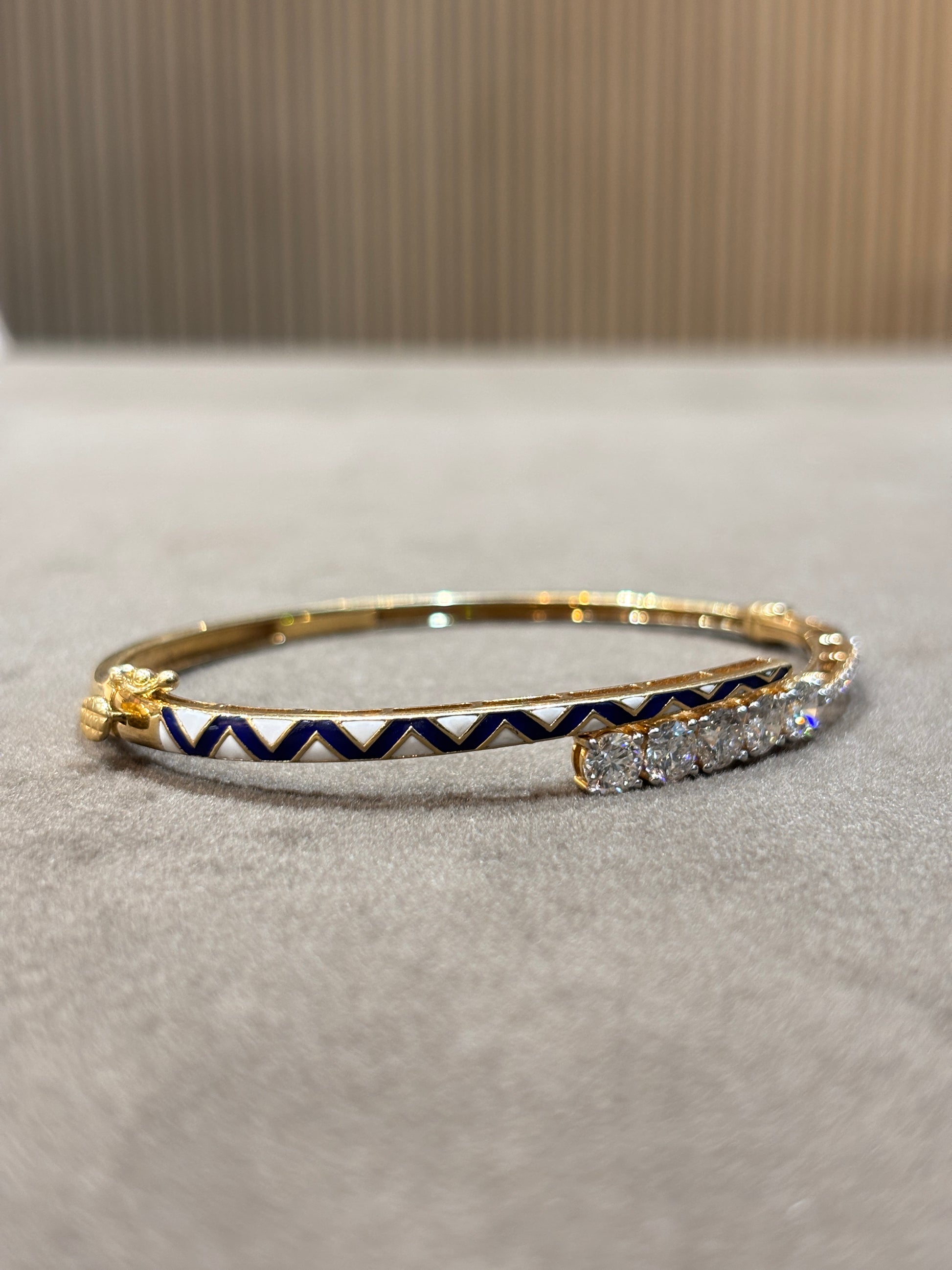 Mystic Aura Lab Diamond Bracelet