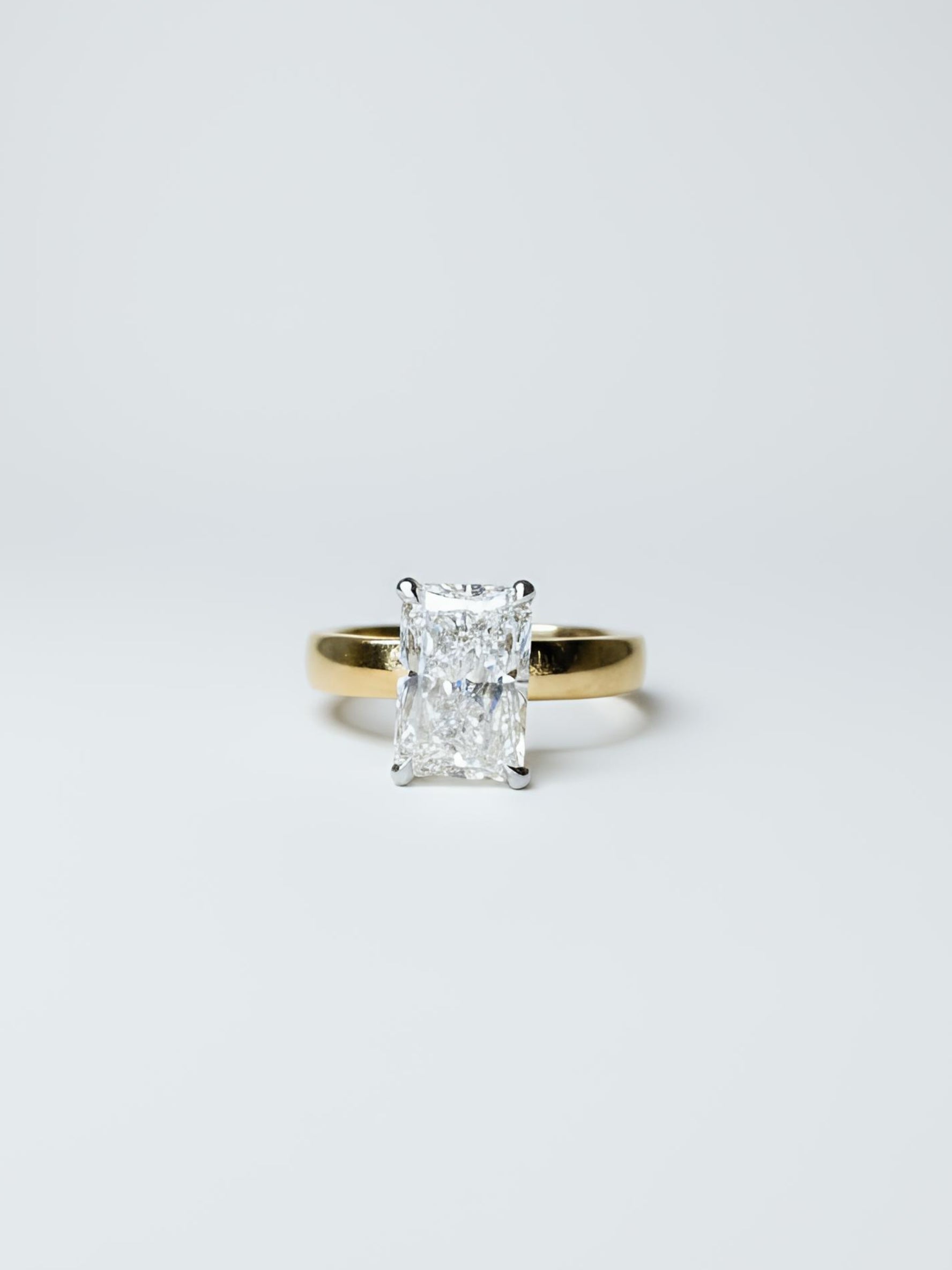 Zyrexia Band Lab Diamond Ring