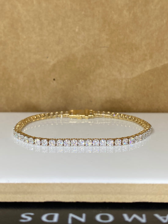 Satin Crown Lab Diamond Bracelet