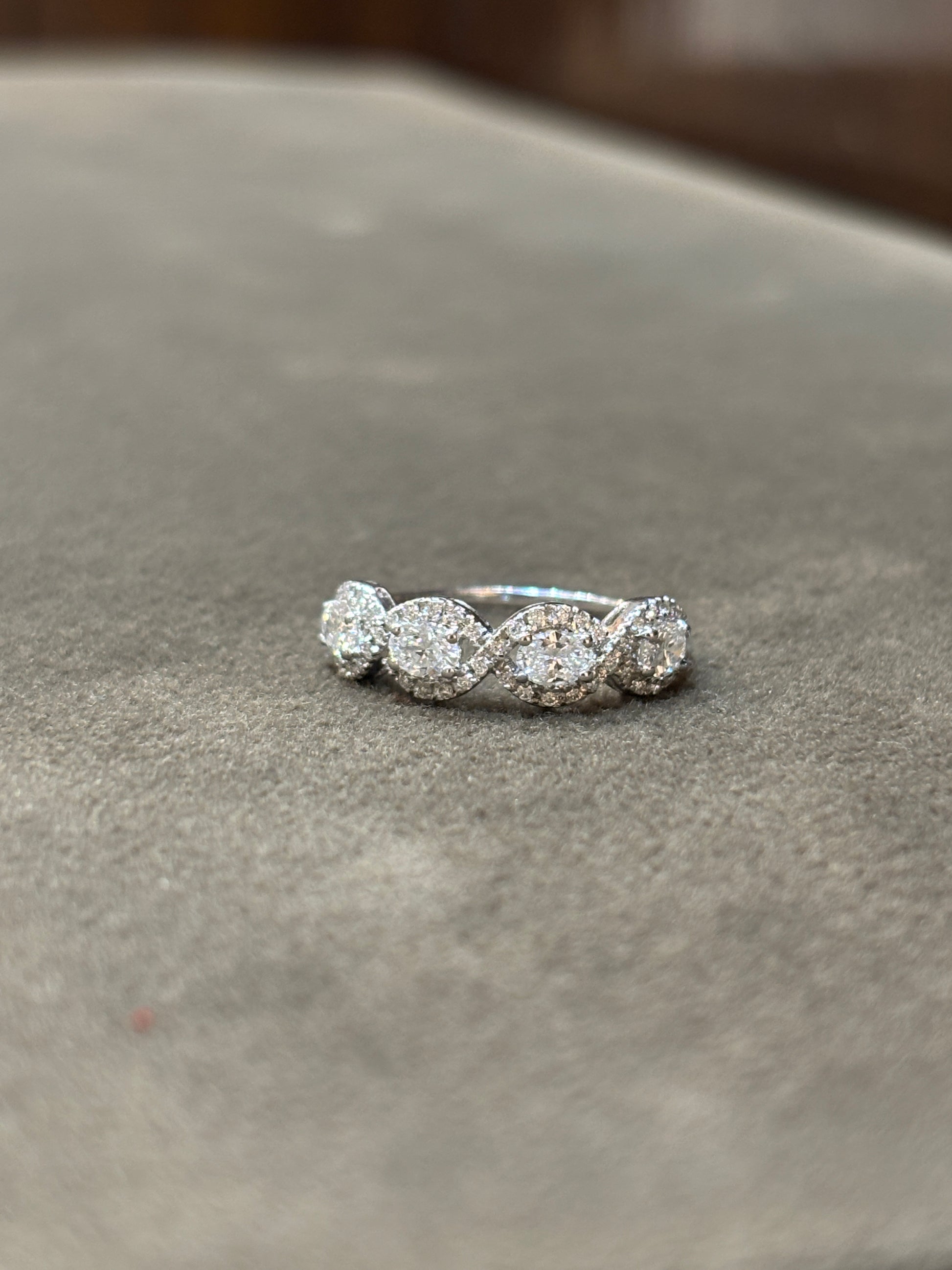 Timeless Aura Lab Diamond Ring - Fiona Diamonds - Fiona Diamonds