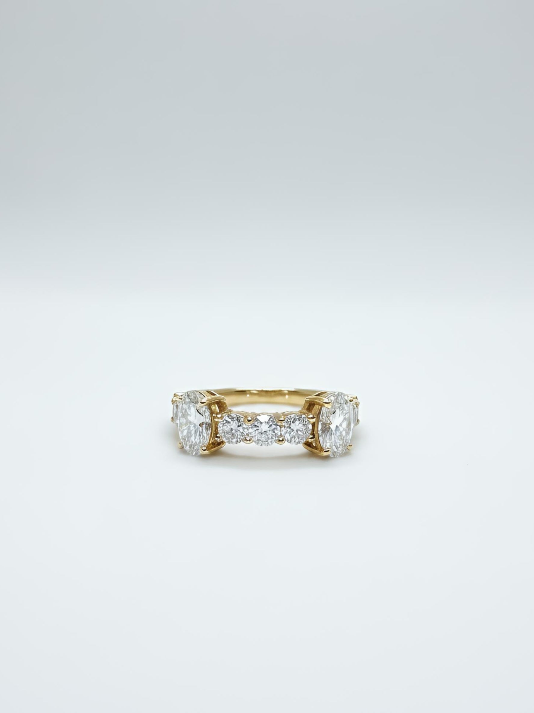 Avynexia Band Lab Diamond Ring