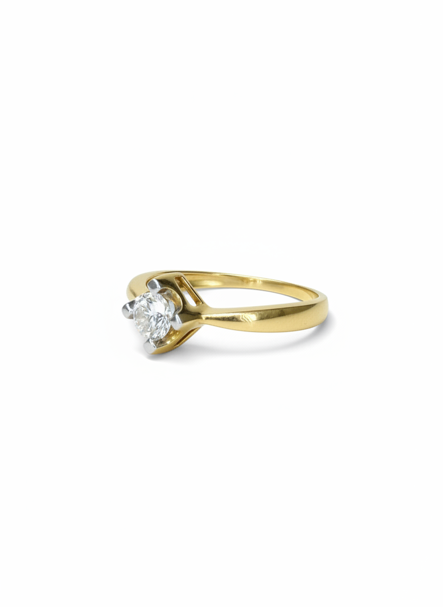 Side profile of Avyron Seal Round Lab Diamond Classic Solitaire Ring in 18K Yellow Gold Fiona Diamonds