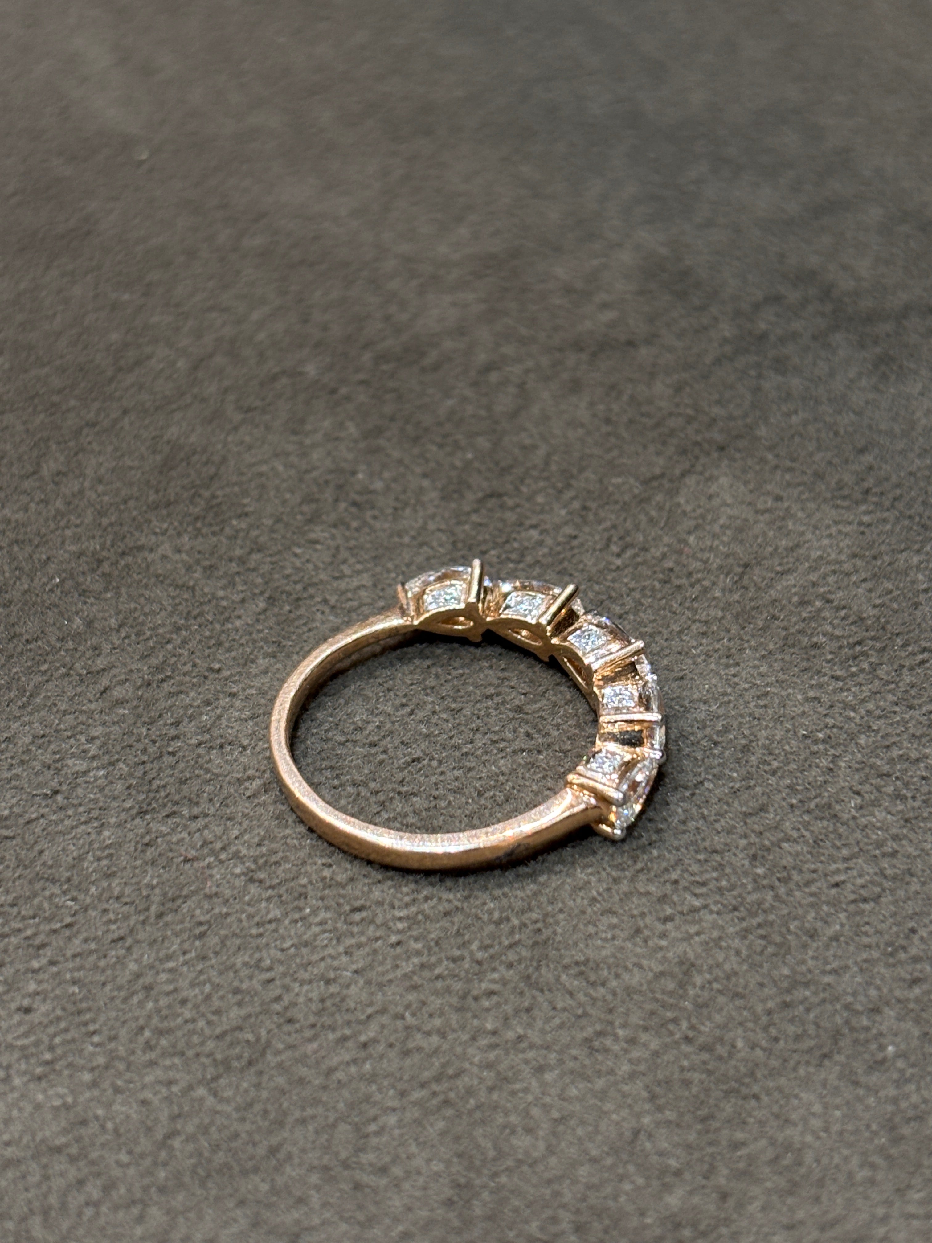 Aurora Trace Lab Diamond Ring - Fiona Diamonds - Fiona Diamonds