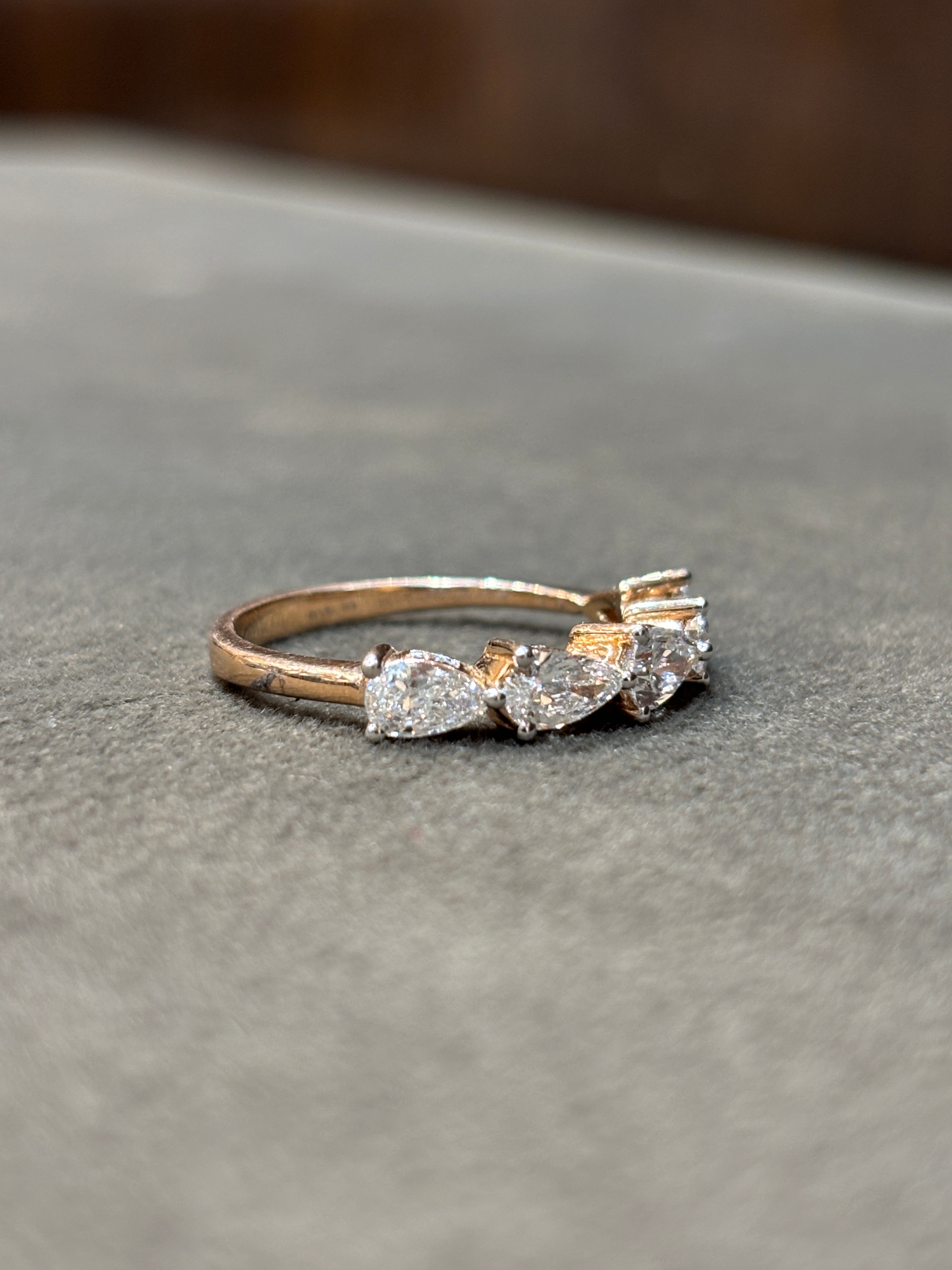 Aurora Trace Lab Diamond Ring - Fiona Diamonds - Fiona Diamonds