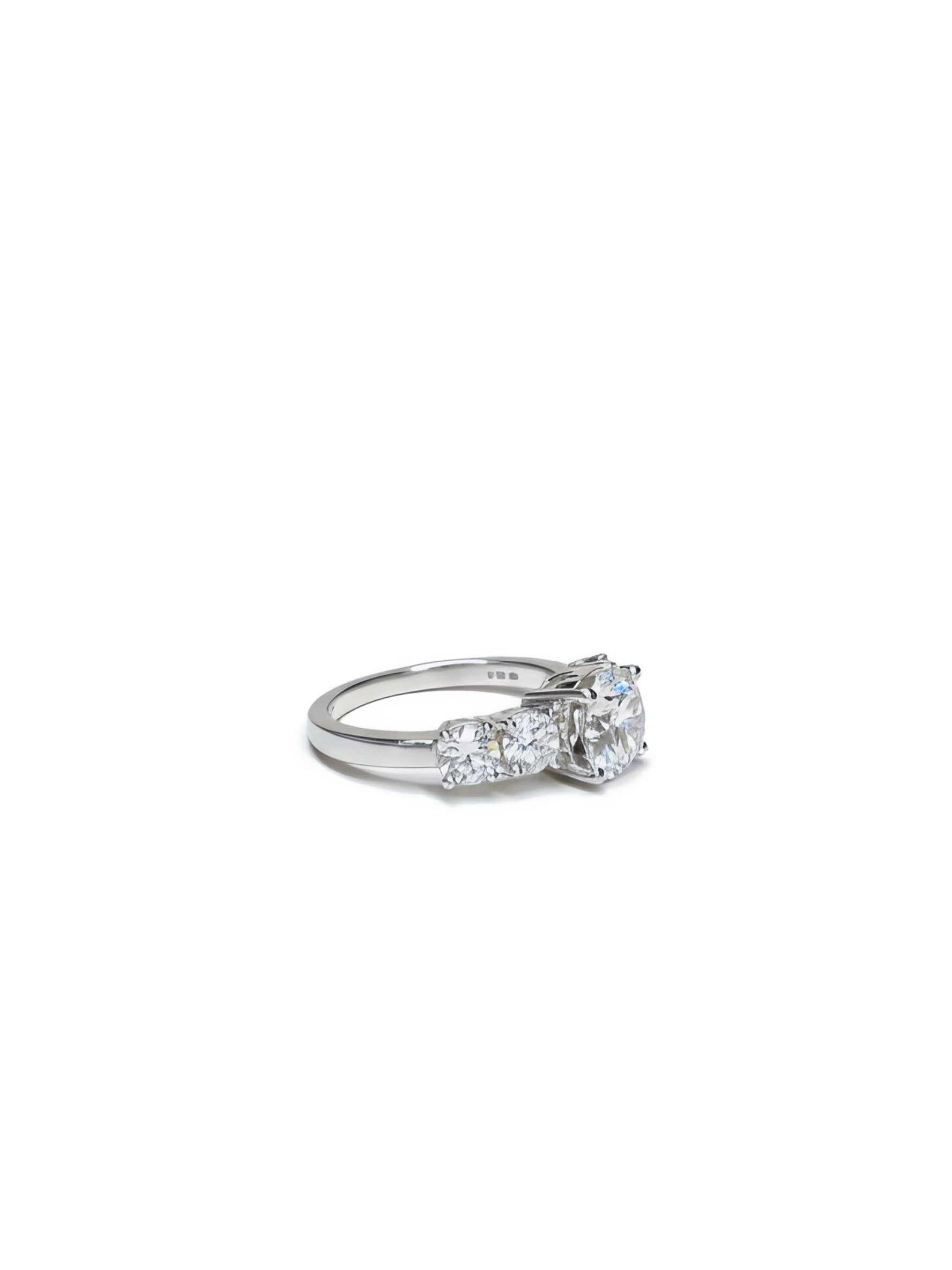 Zenvyra Lab Diamond Ring