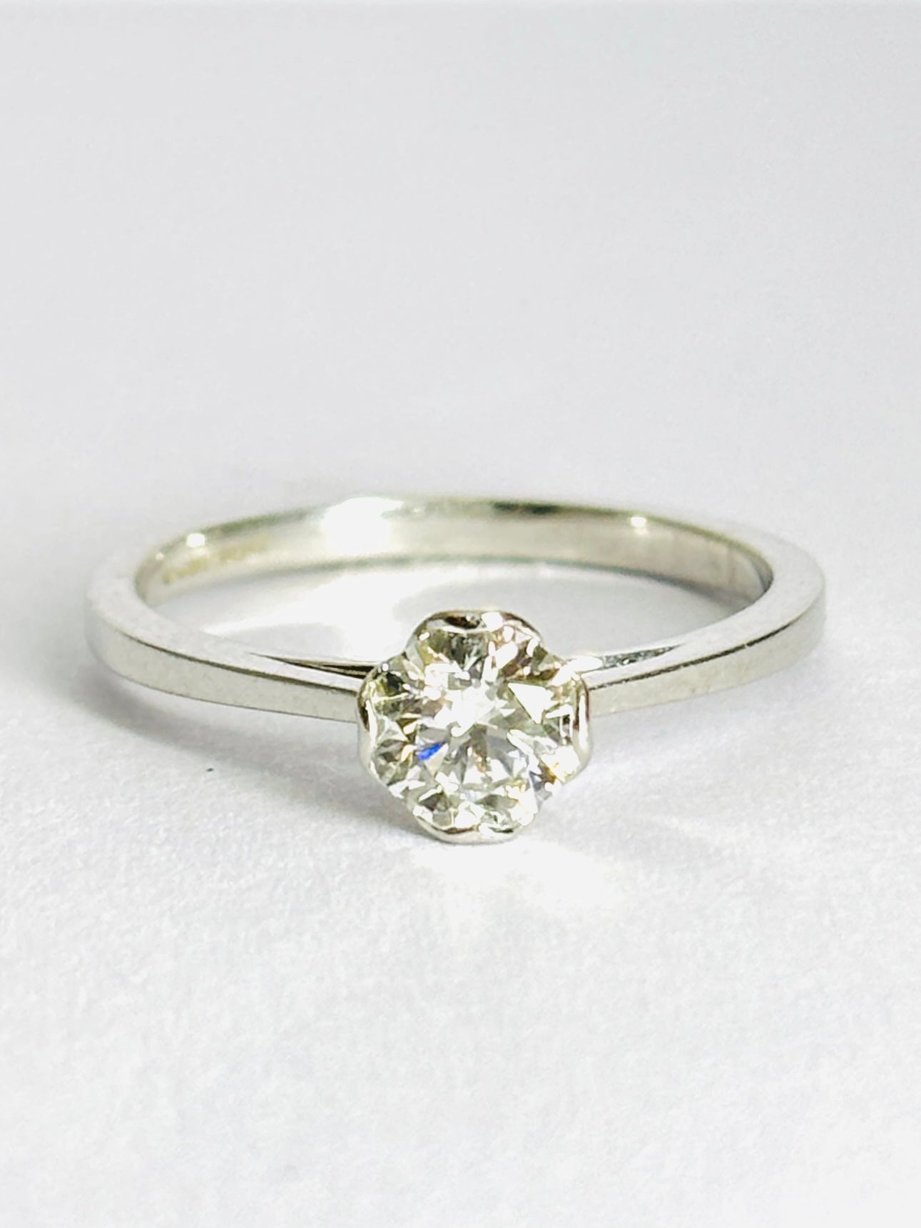 Majestic Form Lab Diamond Ring