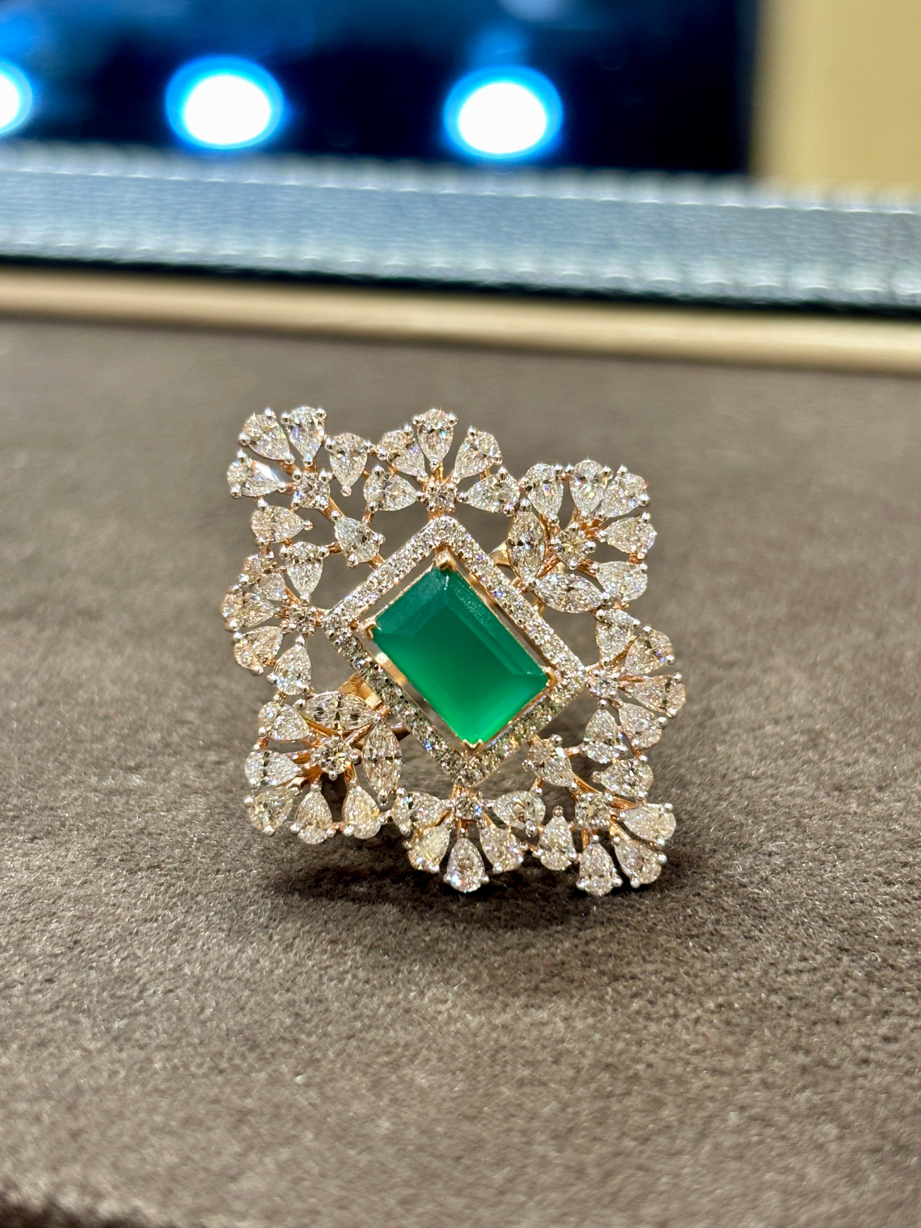 Roselith Lab Diamond Ring – Serenity in Shine