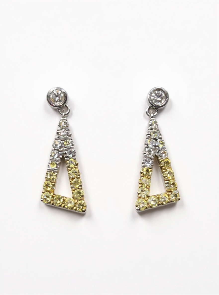Lea Spark Lab Diamond Earring