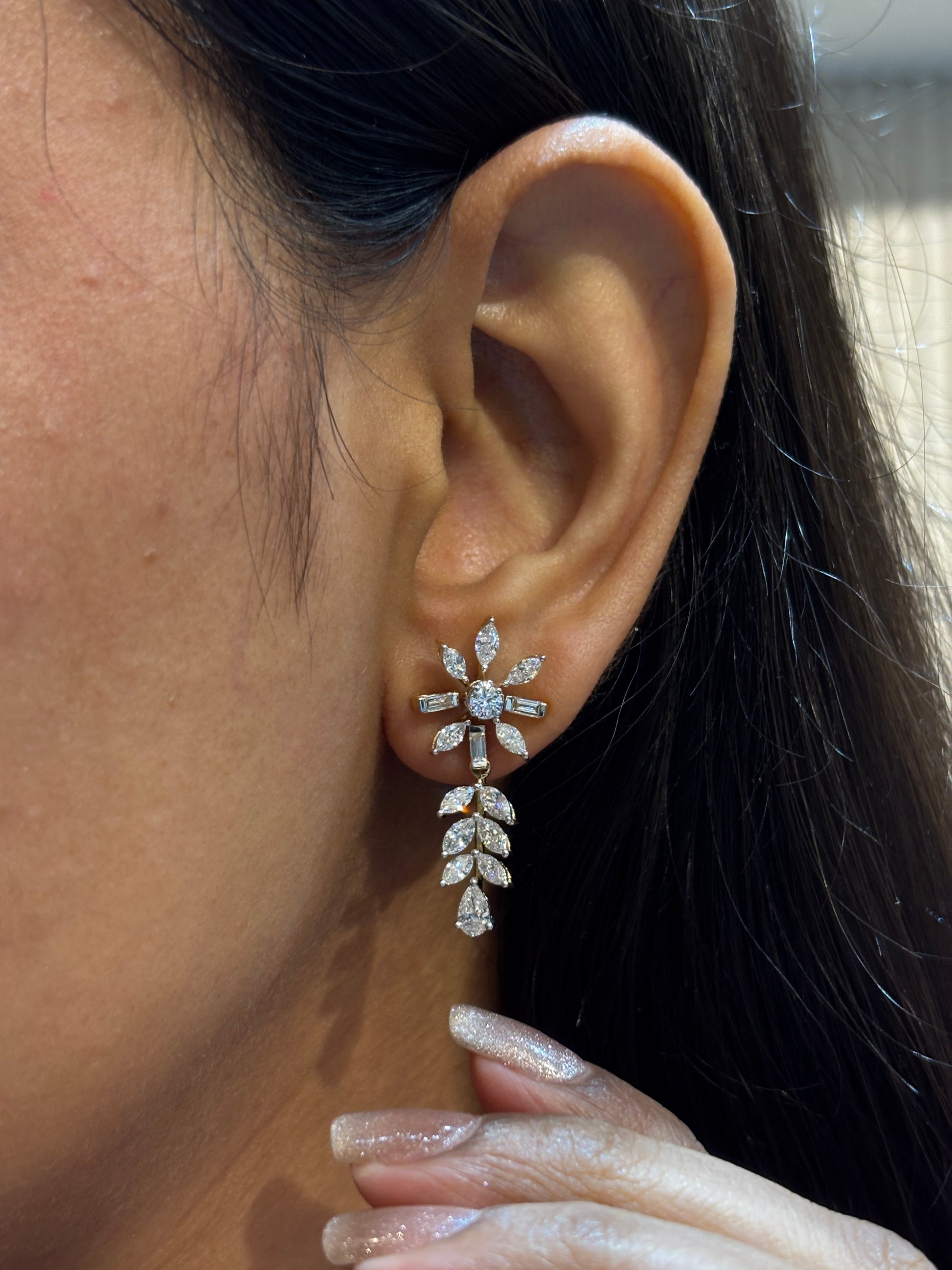 Divine Glow Lab Diamond Earring