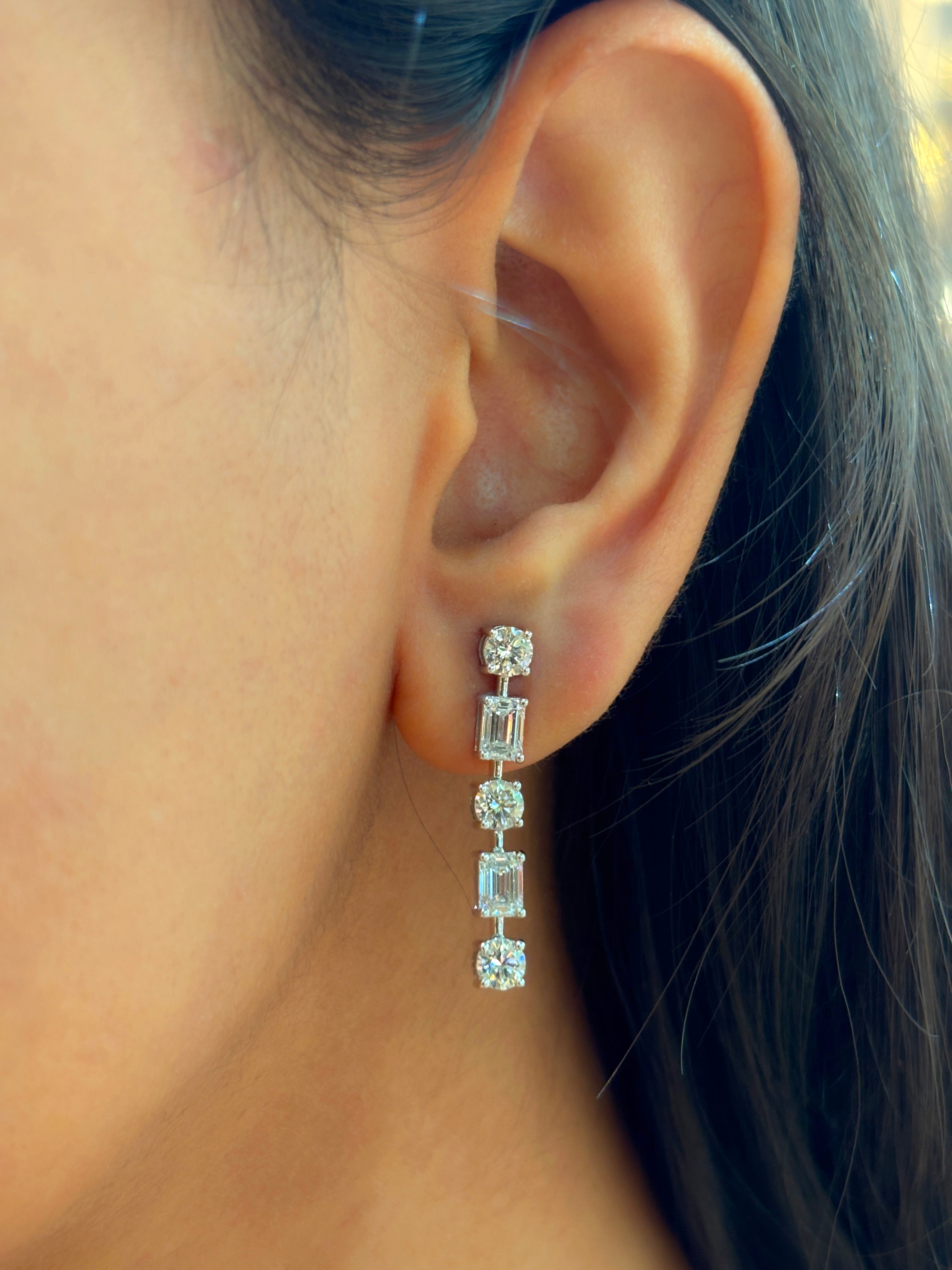 Charvi Lab Diamond Earring