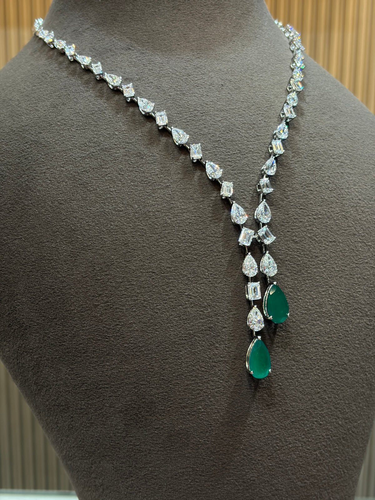 Leva Pendant Lab Diamond Necklace