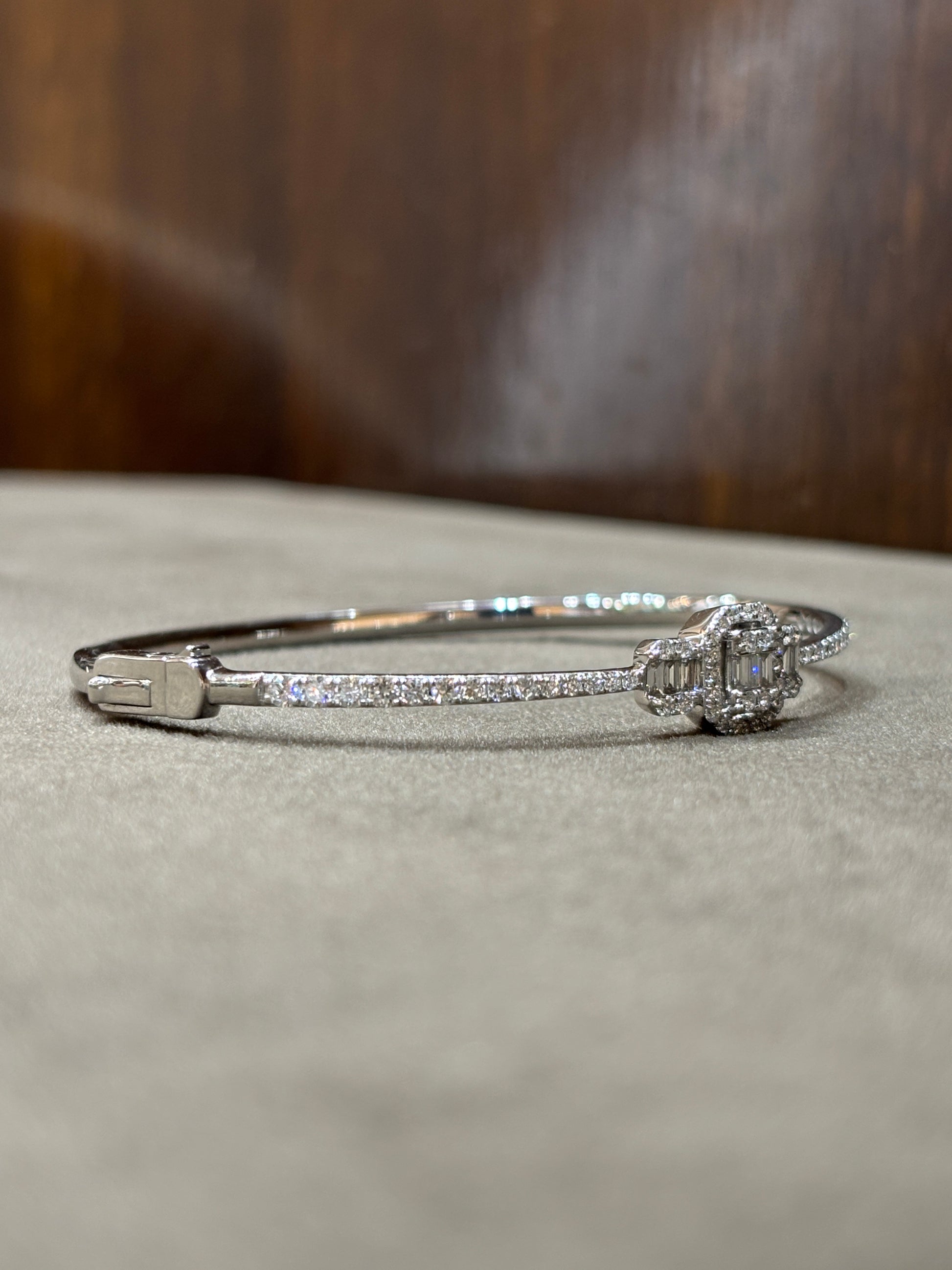 Aradhya Lab Diamond Bracelet