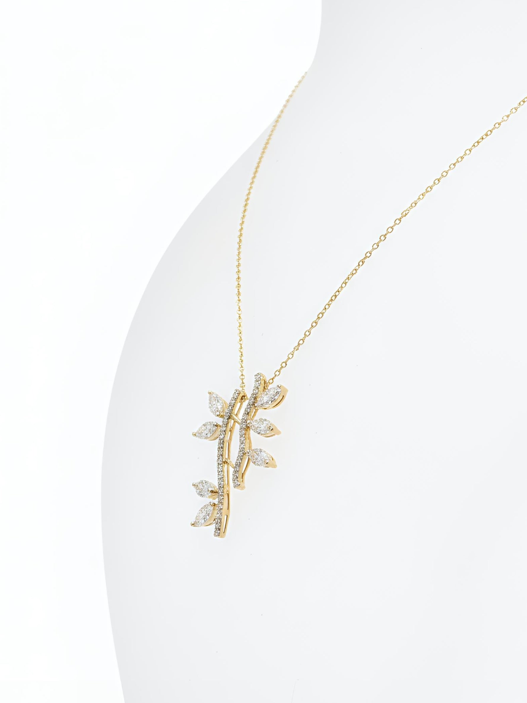 Celvera Luxa Lab Diamond Pendant