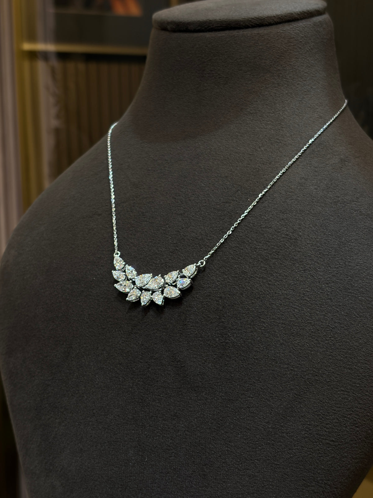 Elvrane Drolsith Lab Grown Diamond Pendant