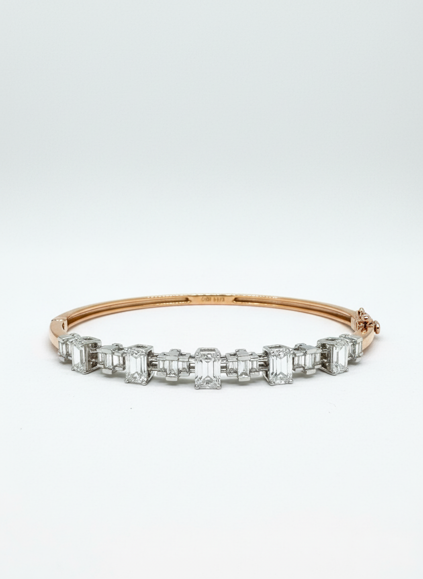 Golden Veil Lab Diamond Bracelet